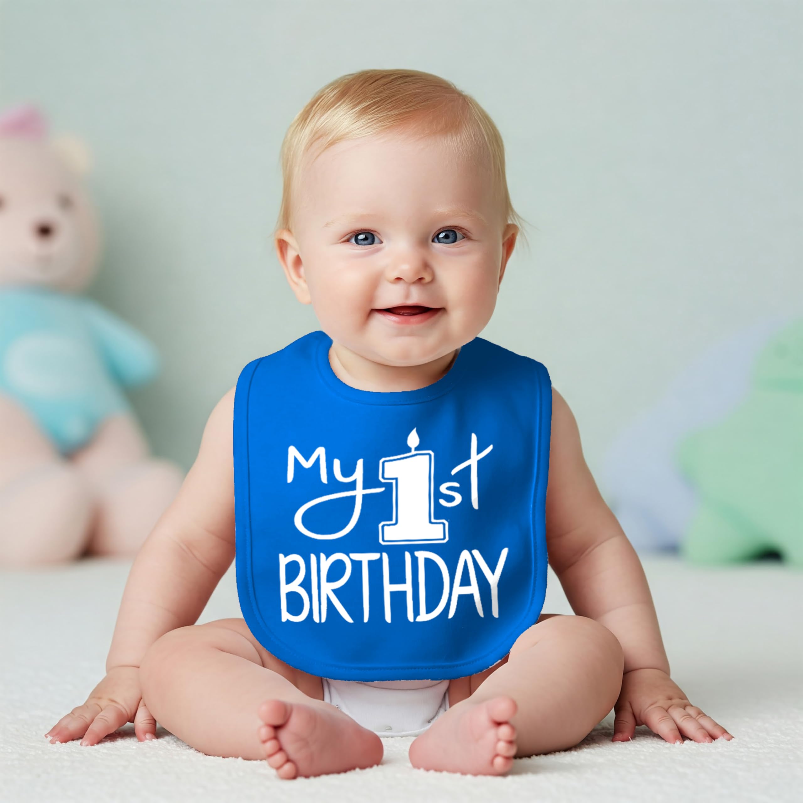 Aiden's Corner My 1st Birthday bib cake-smash session image highlights mess protection.