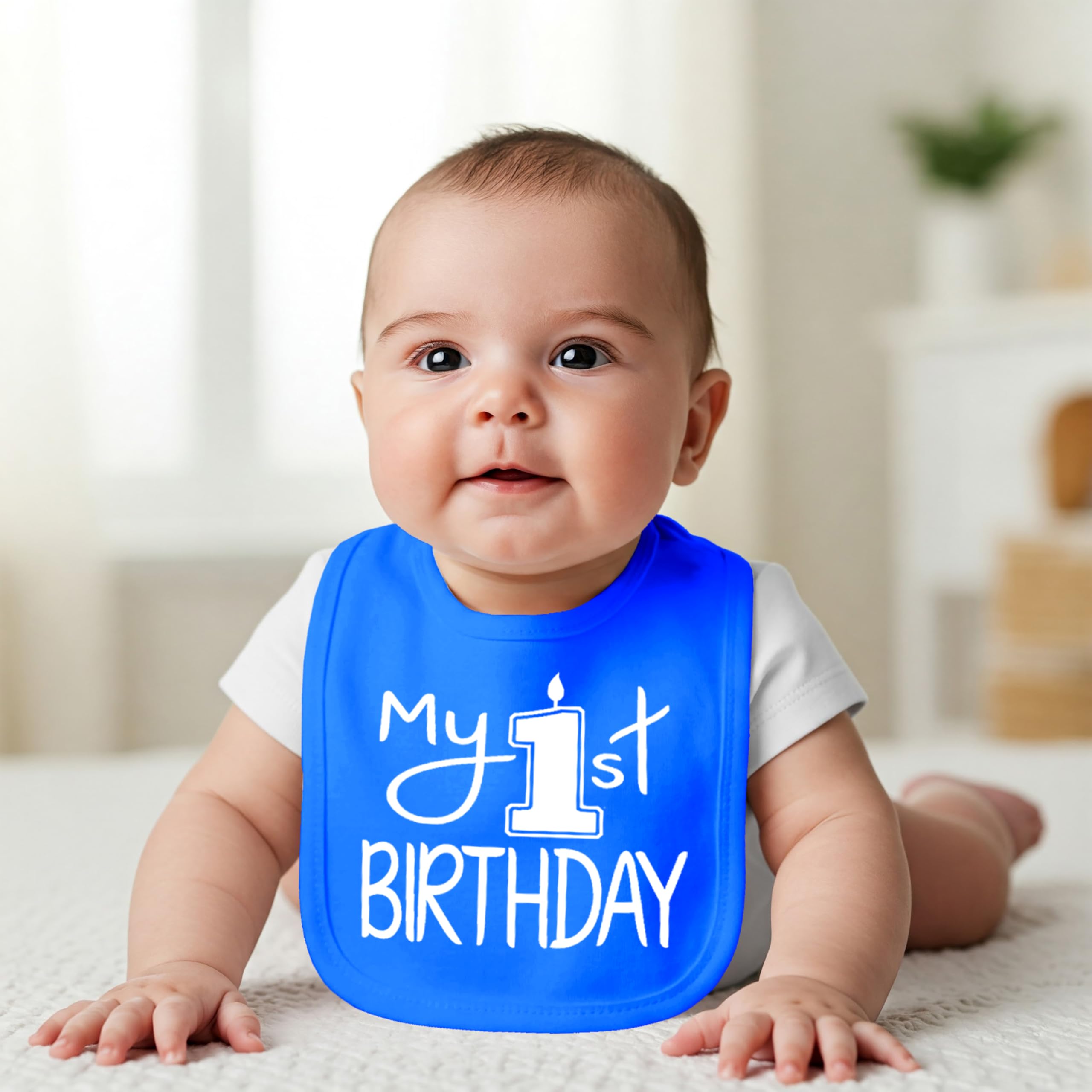 Aiden's Corner My 1st Birthday bib machine-washable design offers easy cleanup.