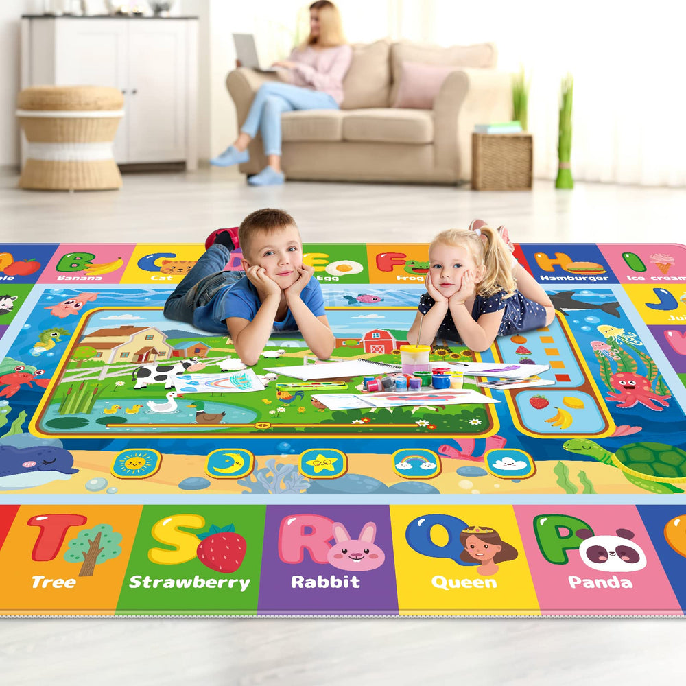 AKASISRUG ABC design close-up emphasizes educational play surface