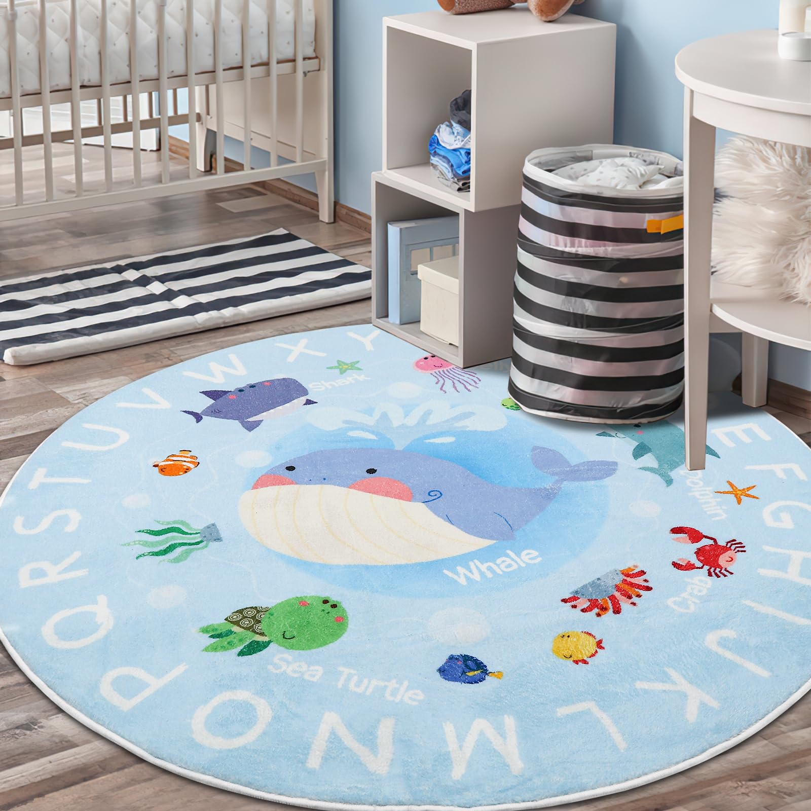 AKASISRUG easy-clean-faux-wool showcases durable fabric that cleans with a quick wipe.