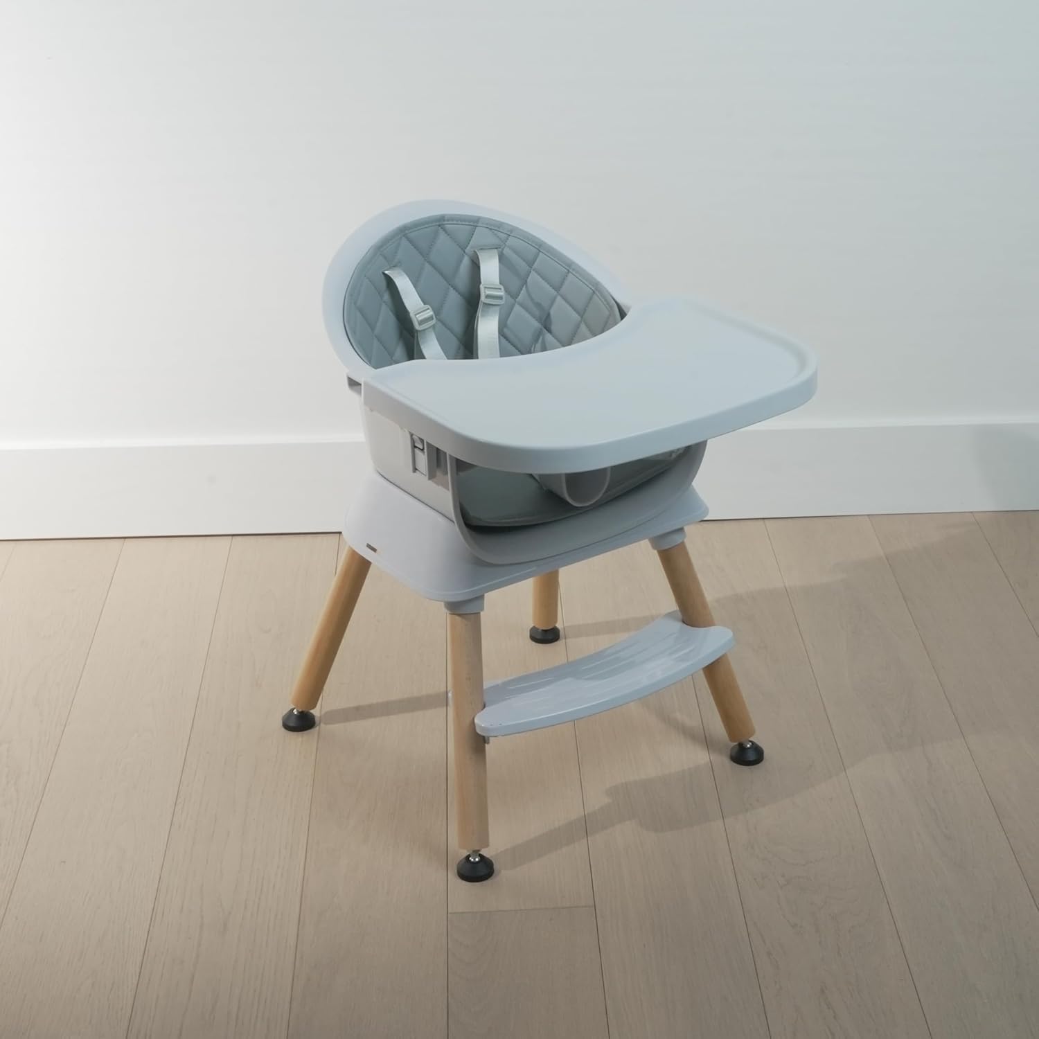 Albert Baby adjustable 3-position tray for different child sizes