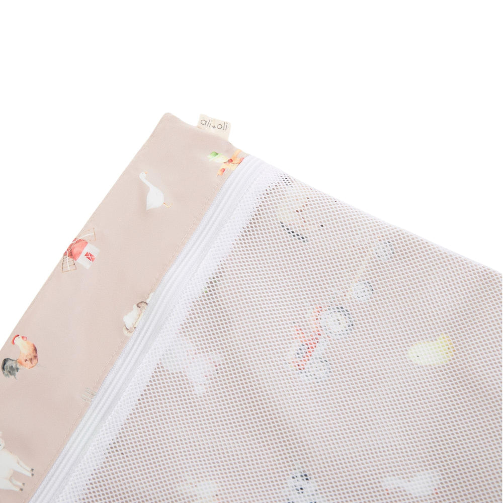Ali+Oli wet-dry bag dual-compartments keeps wet and dry items separated