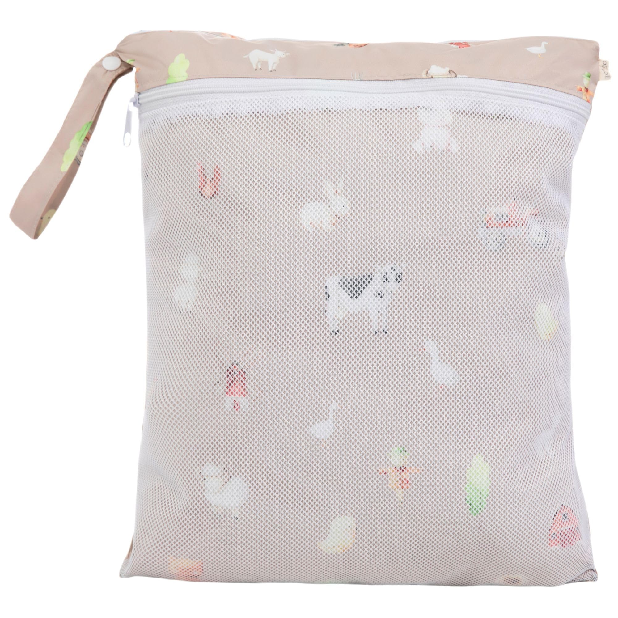 Ali+Oli wet-dry bag stroller strap demonstrates easy attachment for quick outings