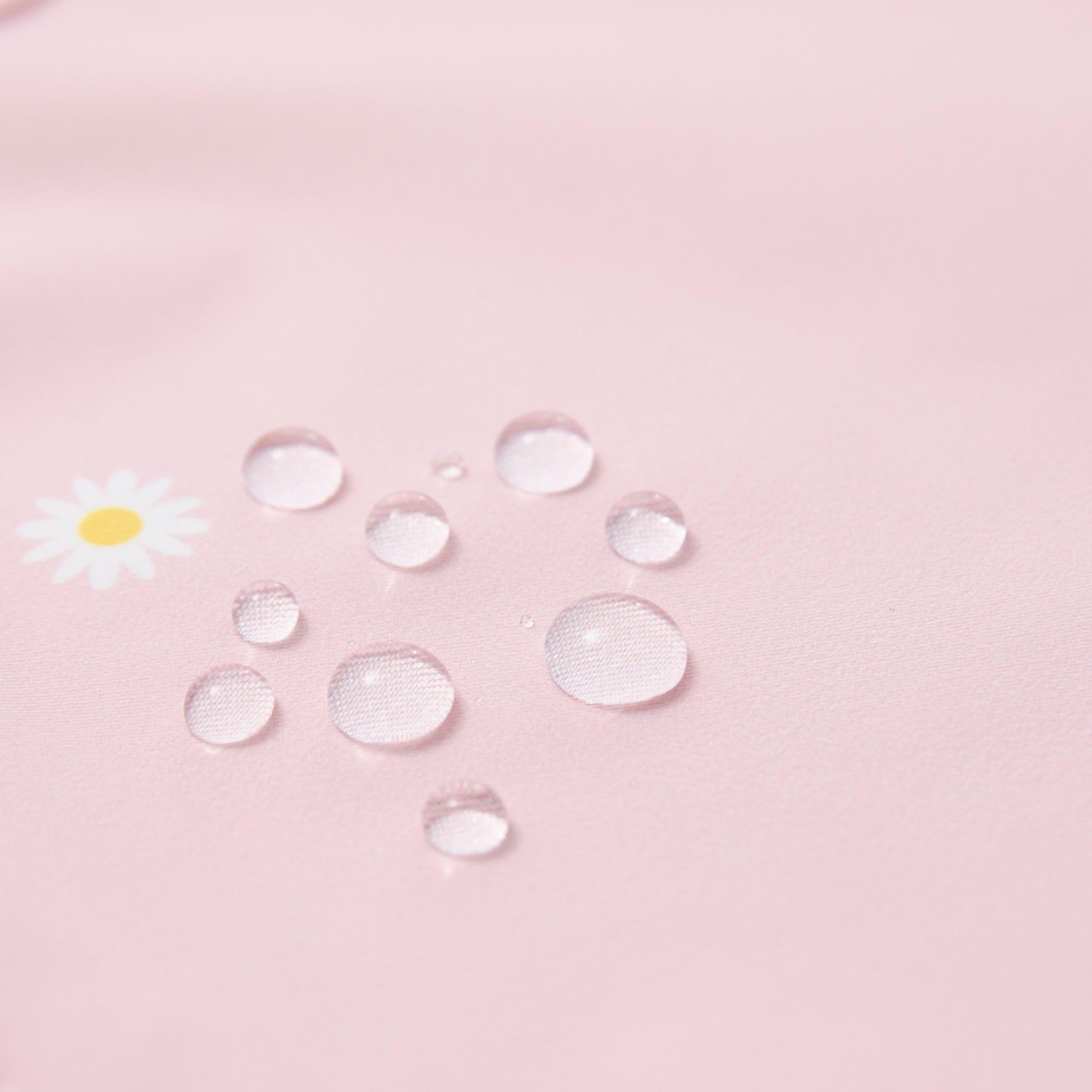 Ali+Oli water-resistant fabric simplifies cleaning after wet events.