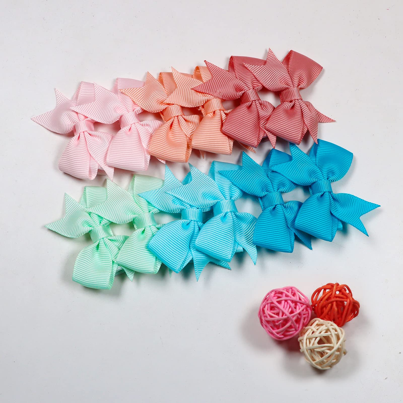 ALinmo clips ideal for photoshoots and seasonal outfits.