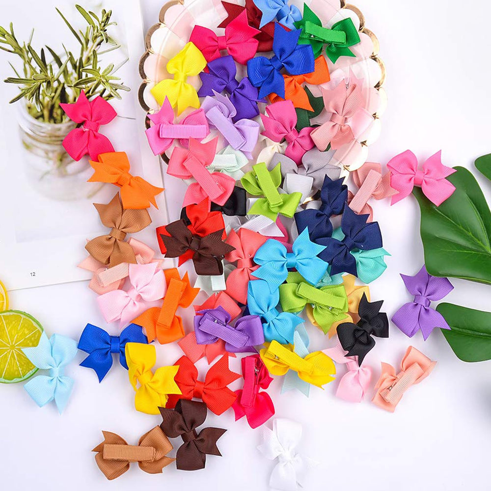 ALinmo birthday party styling with bows shows cute look