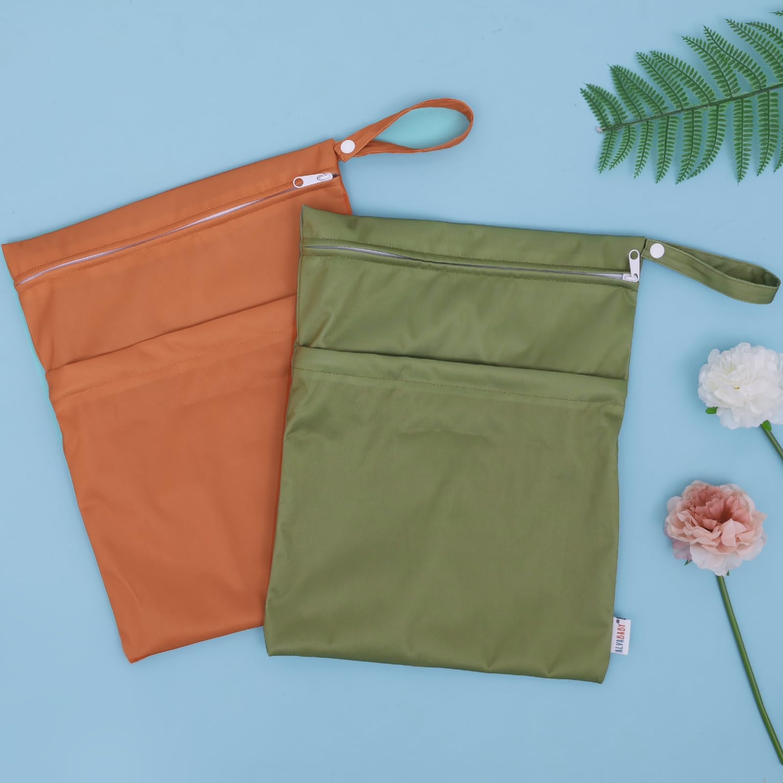 ALVABABY lightweight bag weighs under 50 g for daily use.