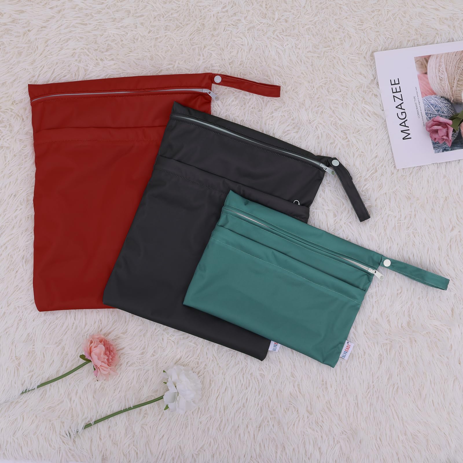 ALVABABY multi-functional bag serves as diaper cosmetics or wash bag