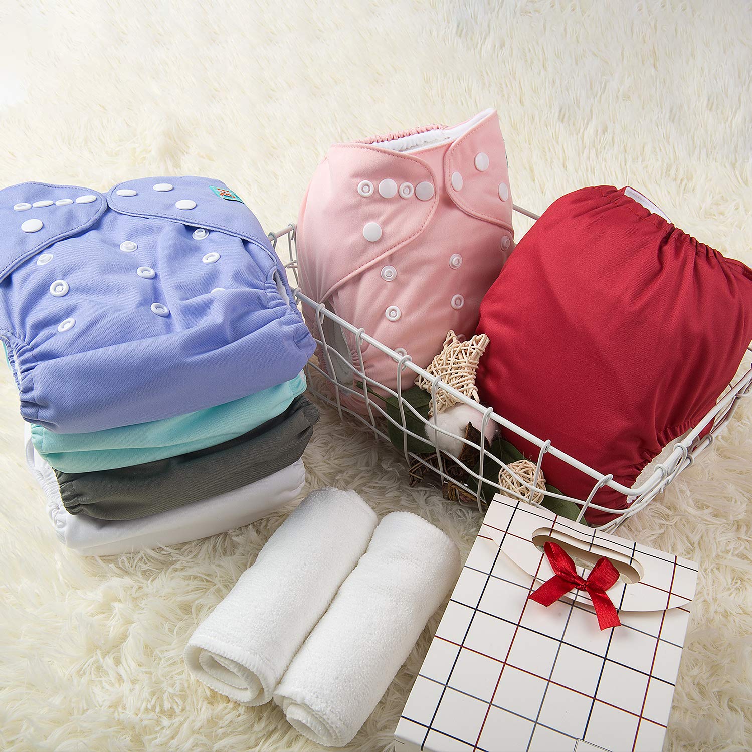 ALVABABY washing-and-care close-up shows durable, machine-wash friendly design.