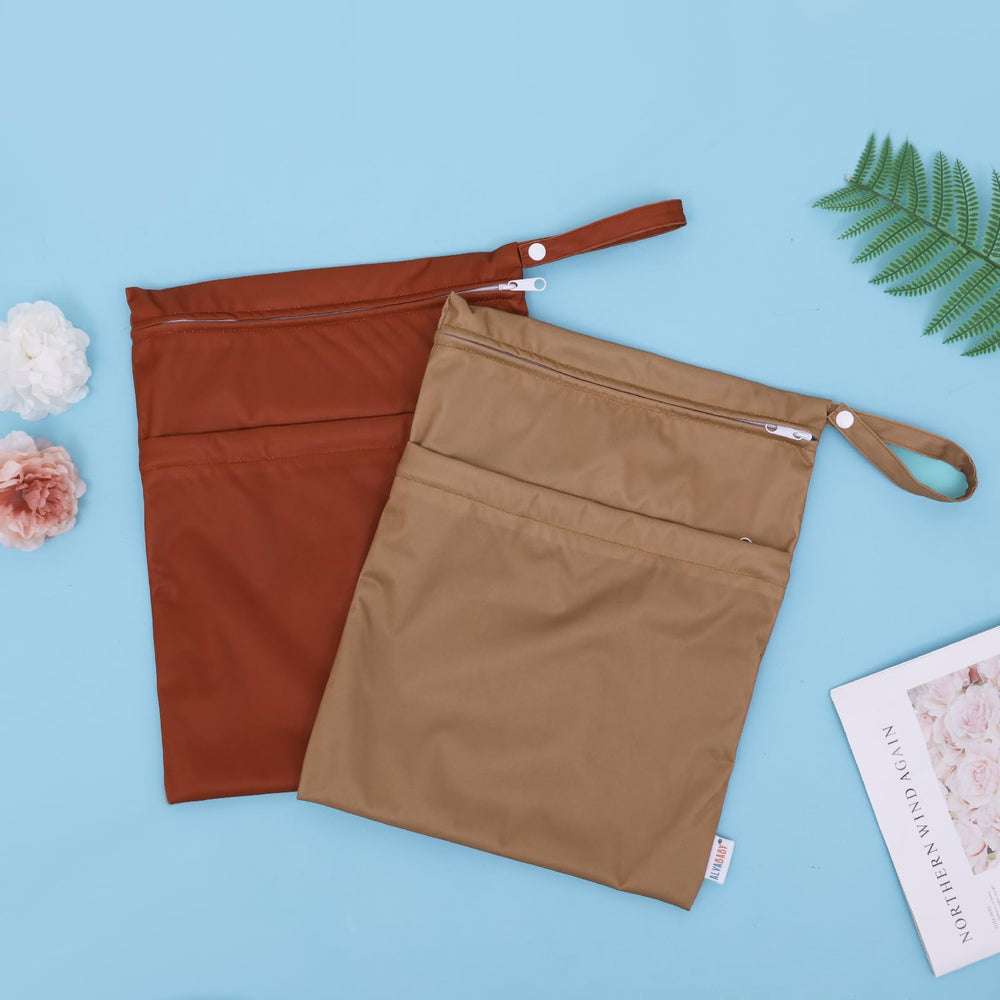 ALVABABY wet-dry bag is ideal for beach, pool, gym, or everyday use.