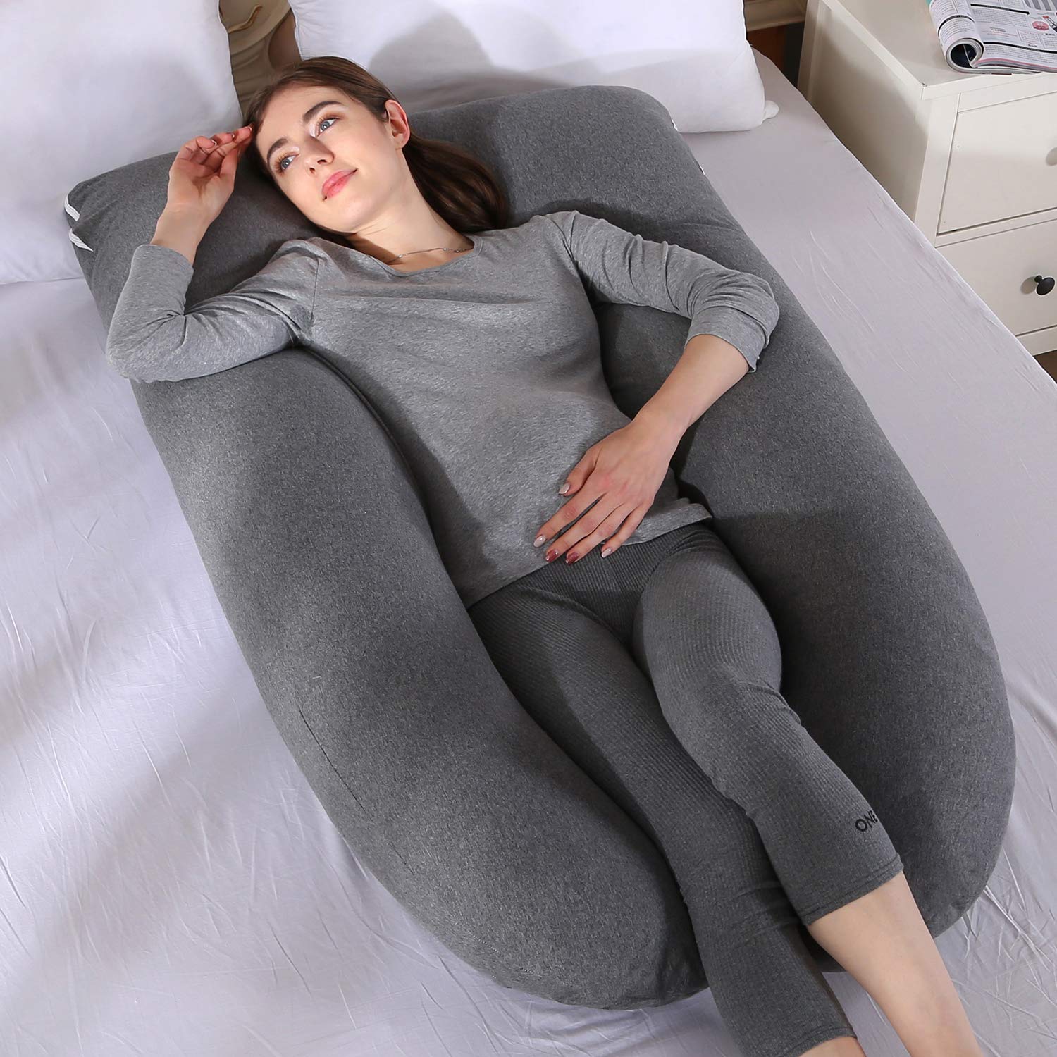 Amagoing pillow close-up reveals bionic polyethylene filling for plush comfort