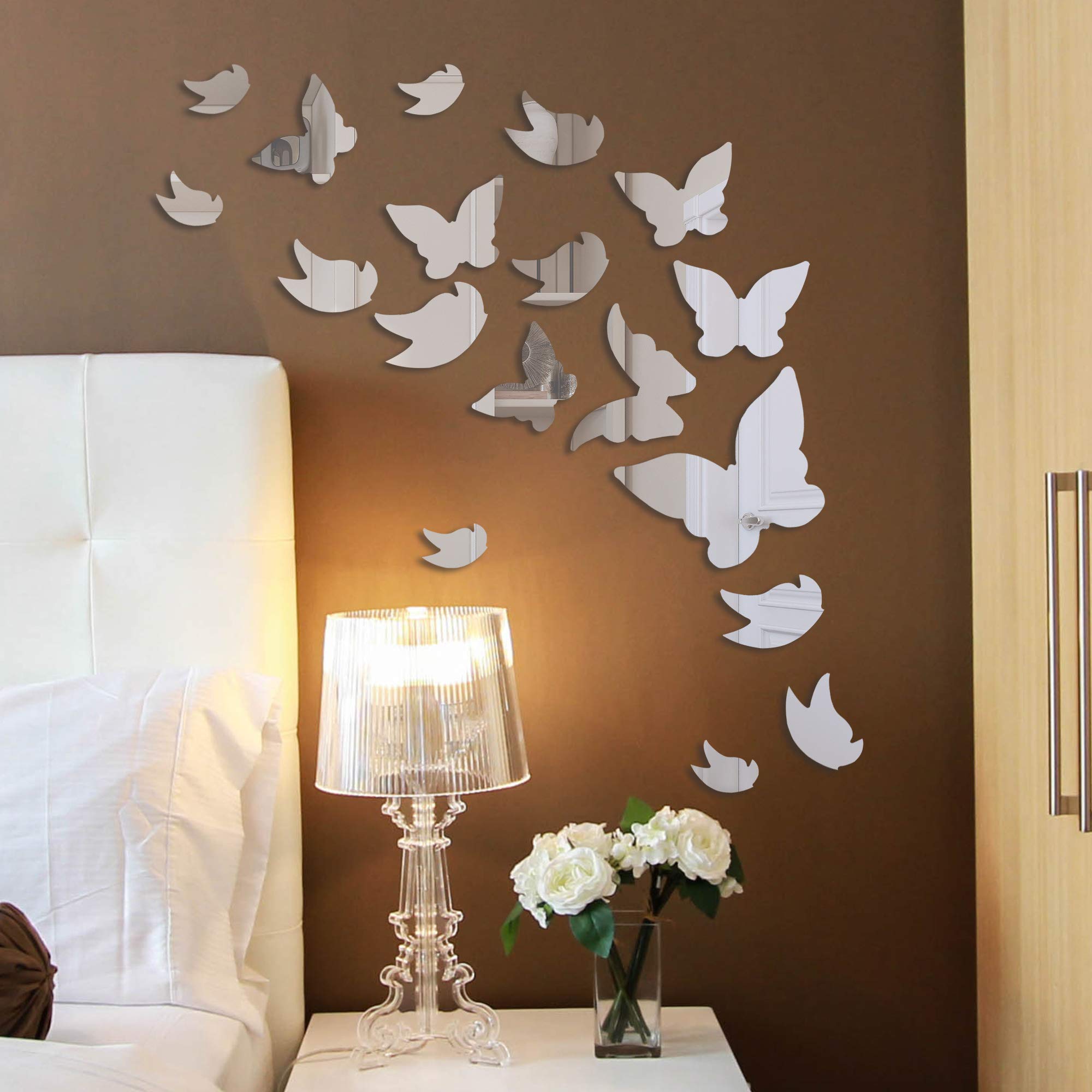 AM AMAONM quick peel-and-stick installation for fast room transformation