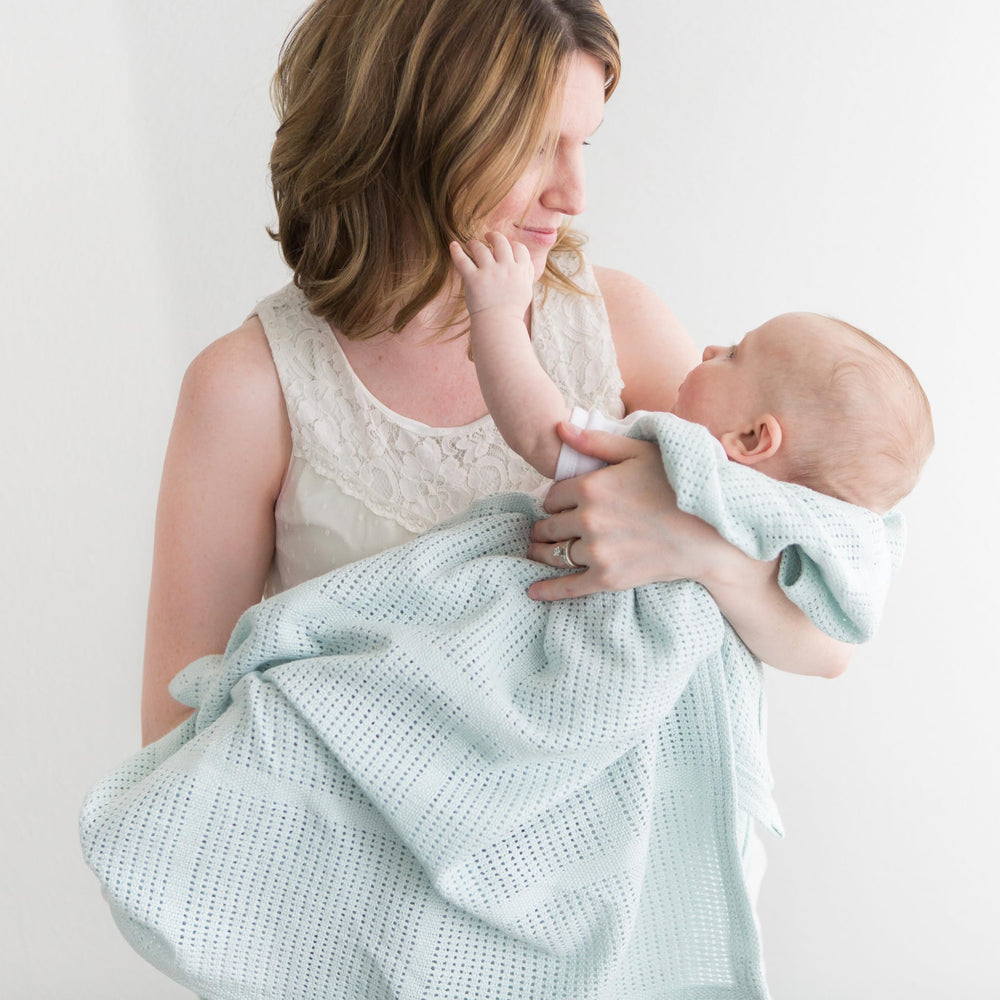 Amazing Baby cellular blanket baby toddler use shows versatile warmth for growing child.