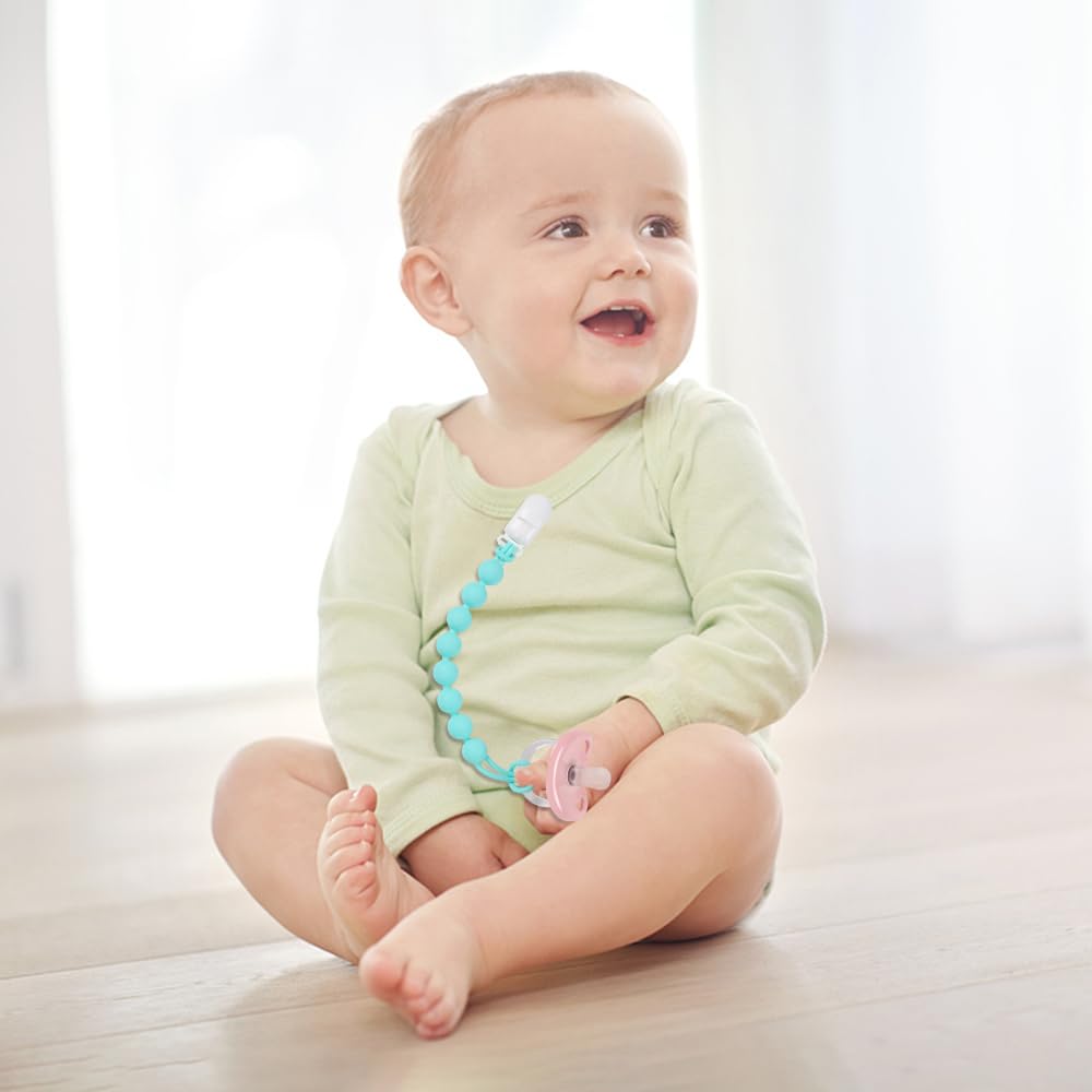 AmazingM green one-piece design teether clip highlights seamless construction.