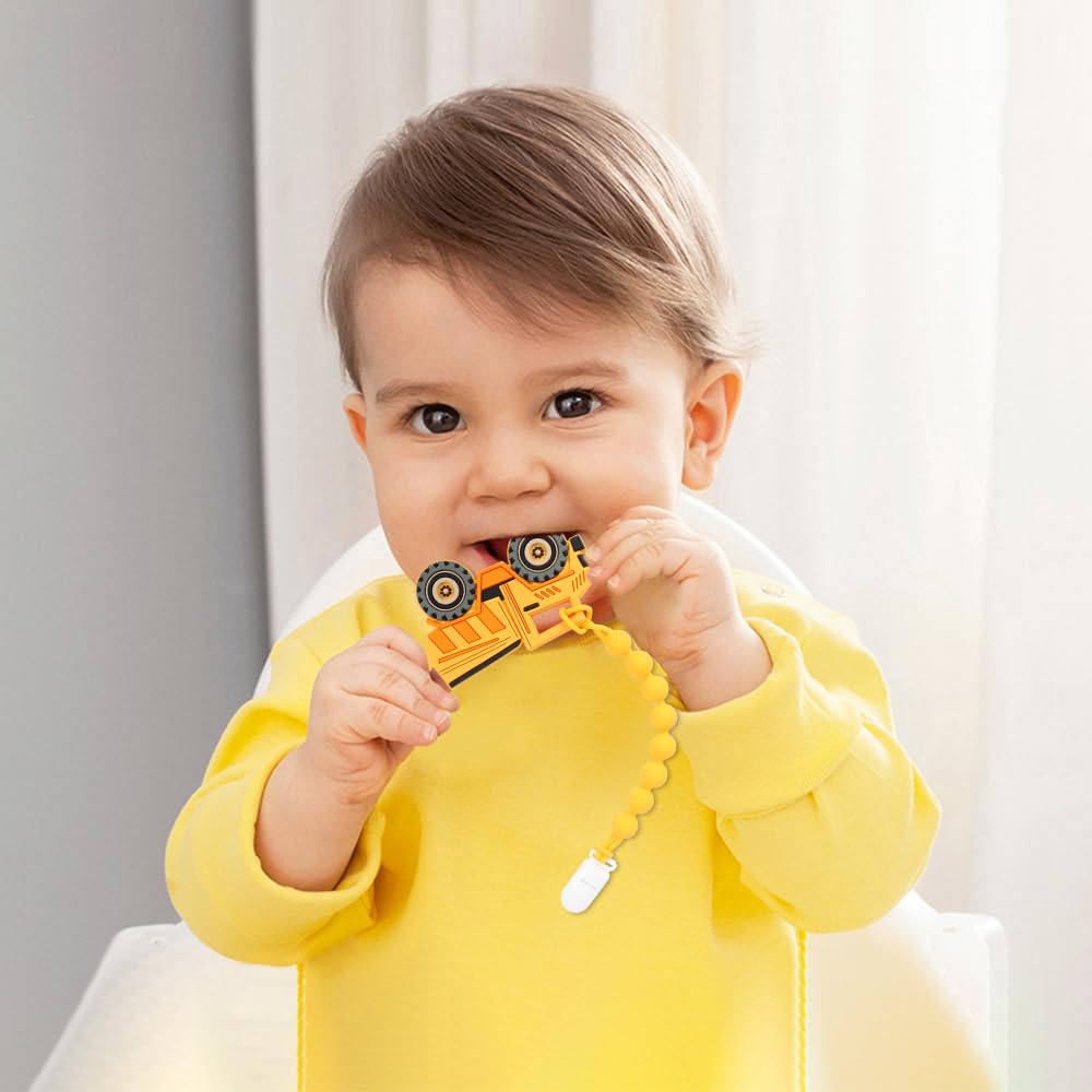 AmazingM teether near stroller for convenient outings
