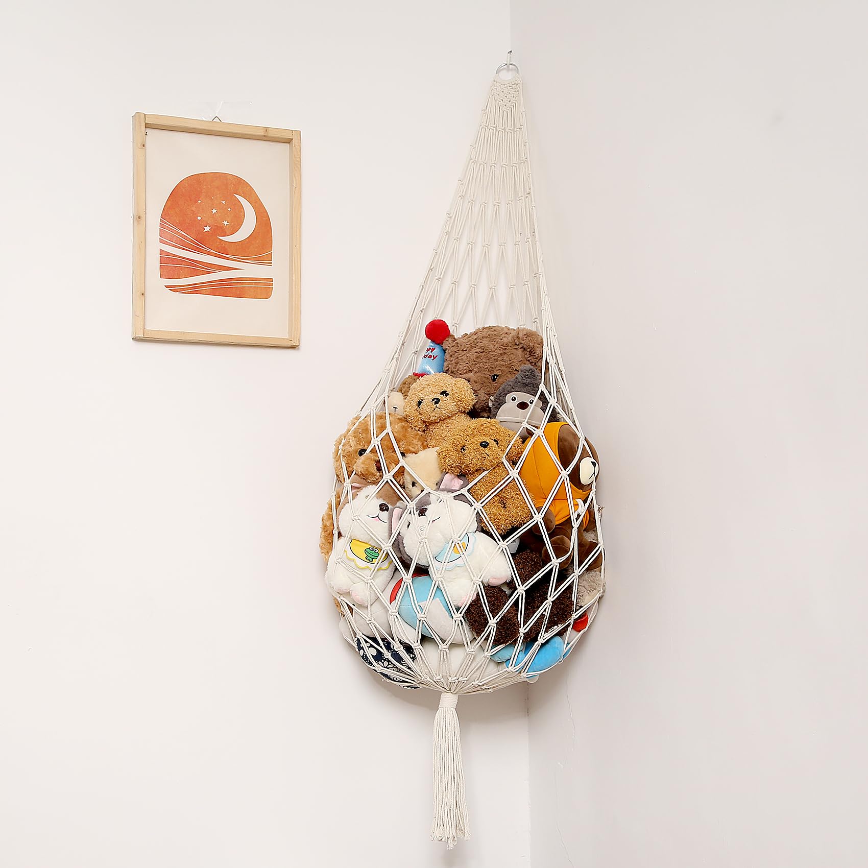 Amdermi 360-degree rotate hammock displaying plush toys from all sides