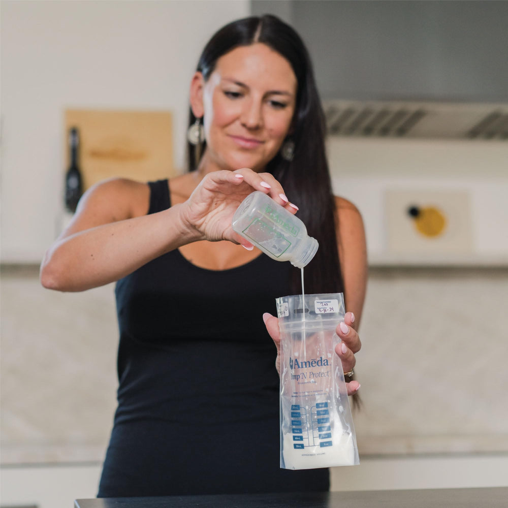 Ameda Pump'N Protect BPA-free bag ready for pre-sterilized use.