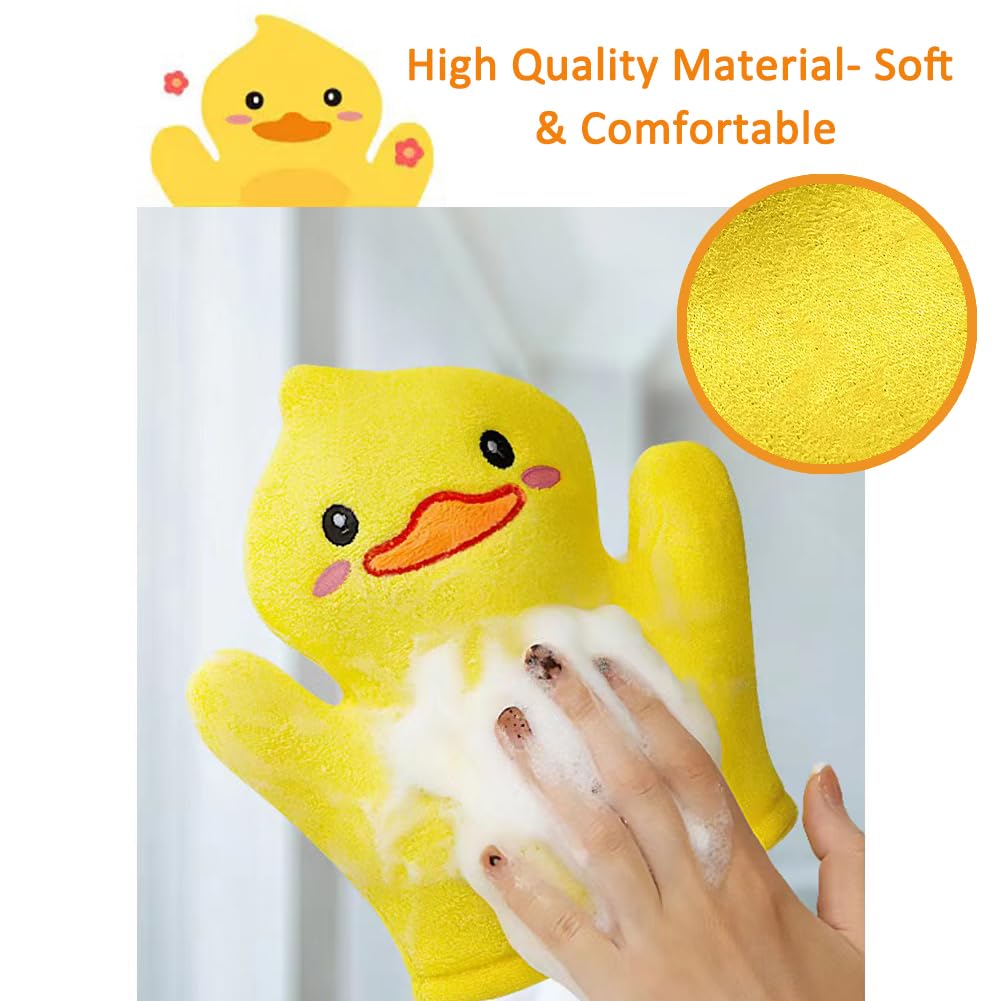 Amersis BubbleGlove frog mitt engaging kids during bath time
