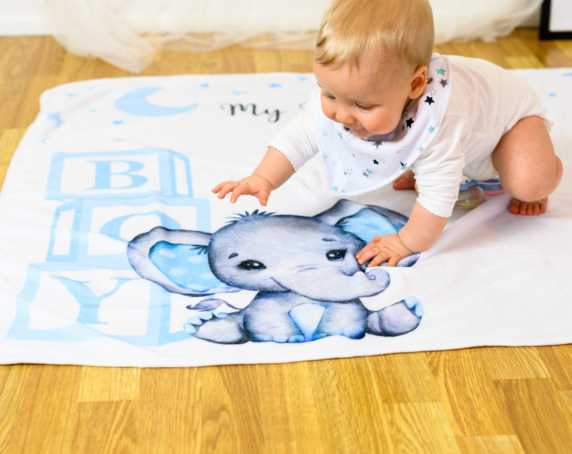 Amity Baby photography setup demonstrates easy milestone shoots in home