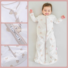amo nenes two-way zipper sleep sack demonstrates easy changes while keeping baby cozy.