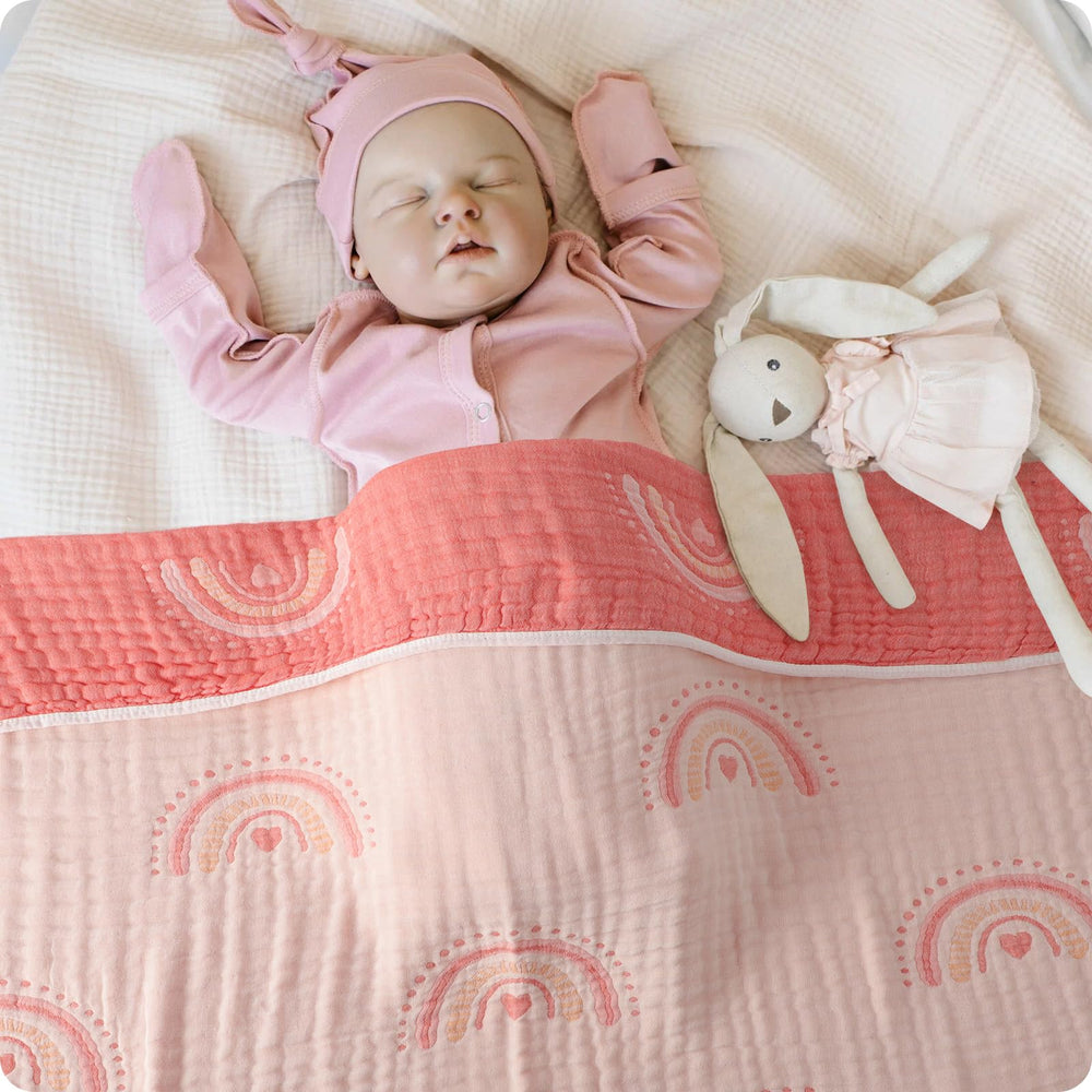 Amrcbb organic cotton blanket warm-cool versatility suits across seasons.
