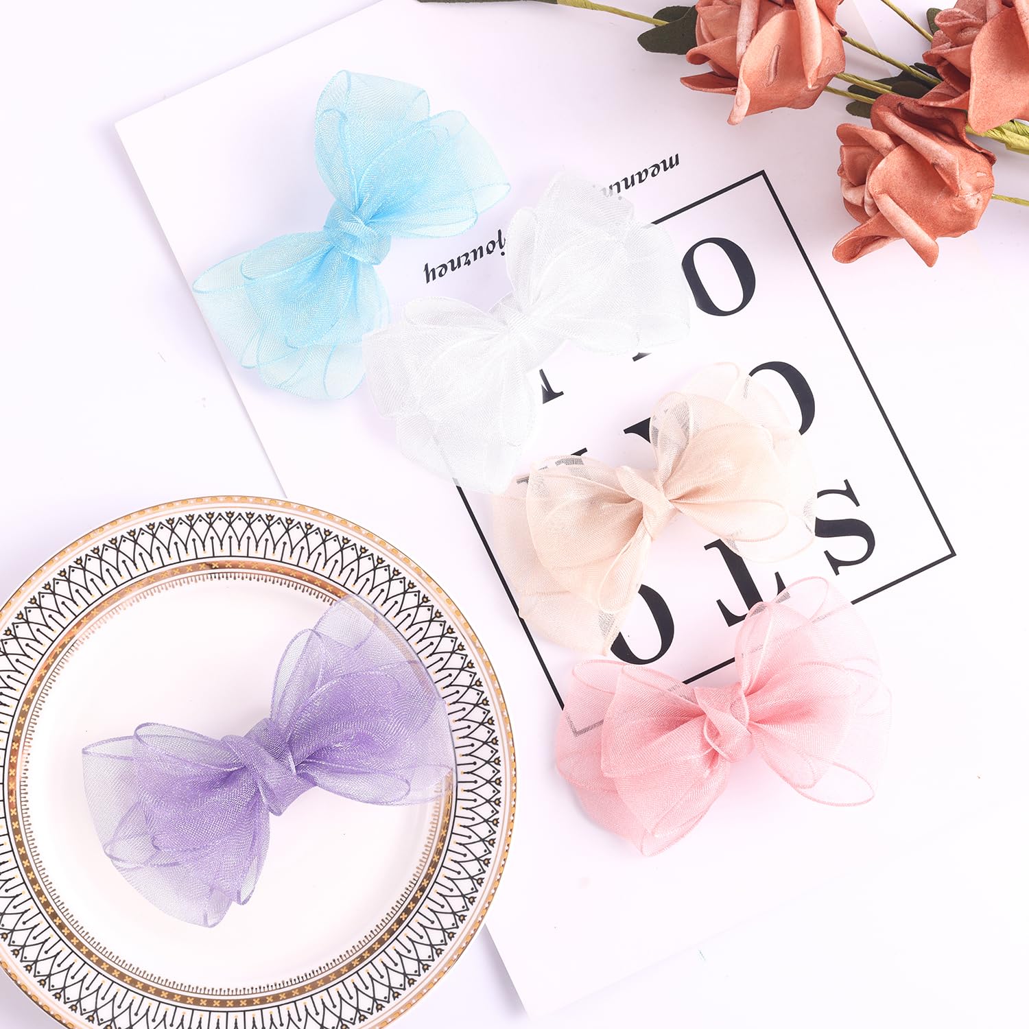 Amybasic gift-ready bows ideal for birthdays or holidays.