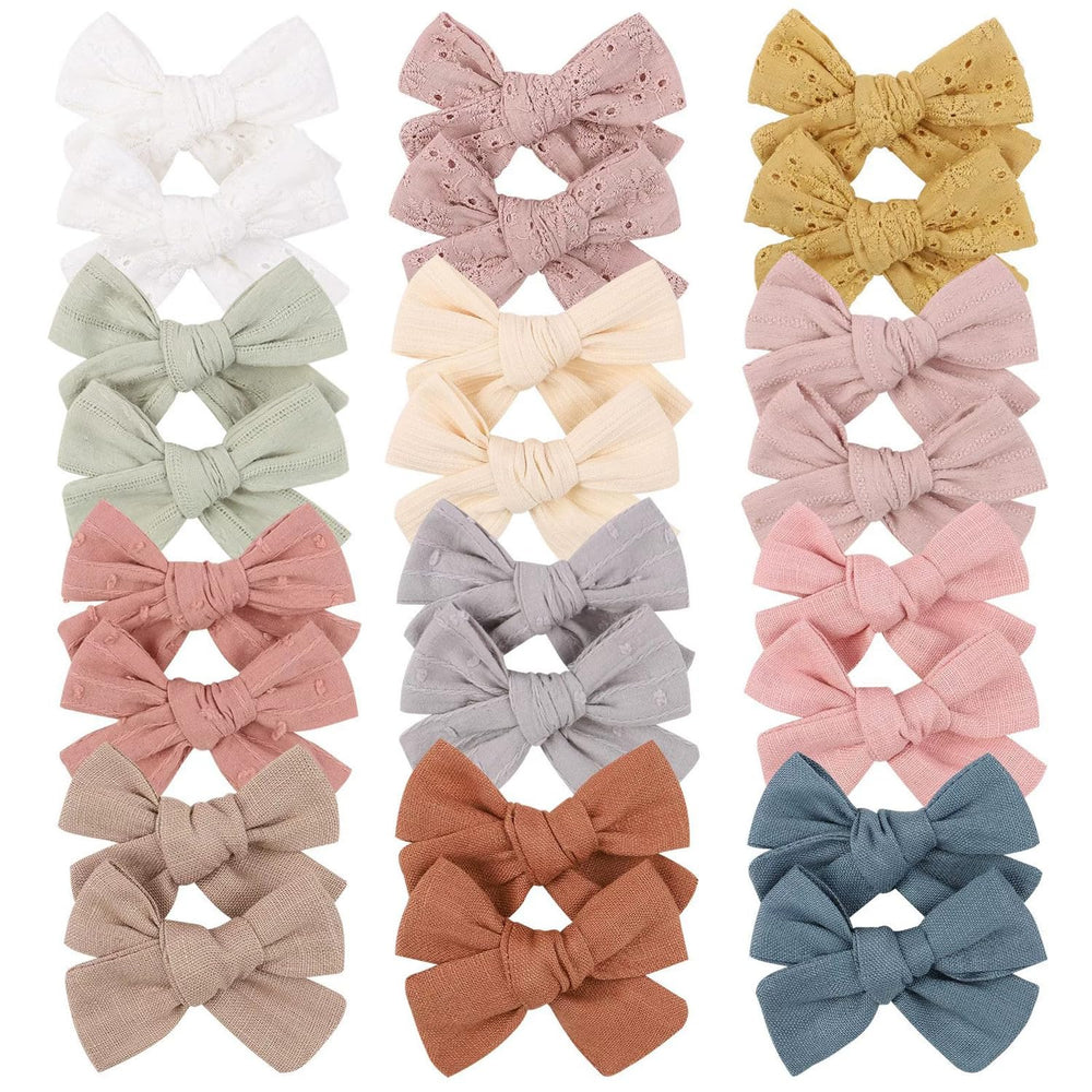 AMYDECOR 3.2-inch girls white linen hair bow packaging on display card