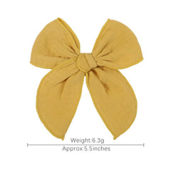 AMYDECOR Yellow Fable Bow stitching details reflect craftsmanship and durability for daily wear.