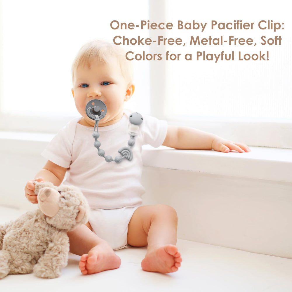 Andy Bear metal-free clip highlights safe scratch-free use for delicate mouths