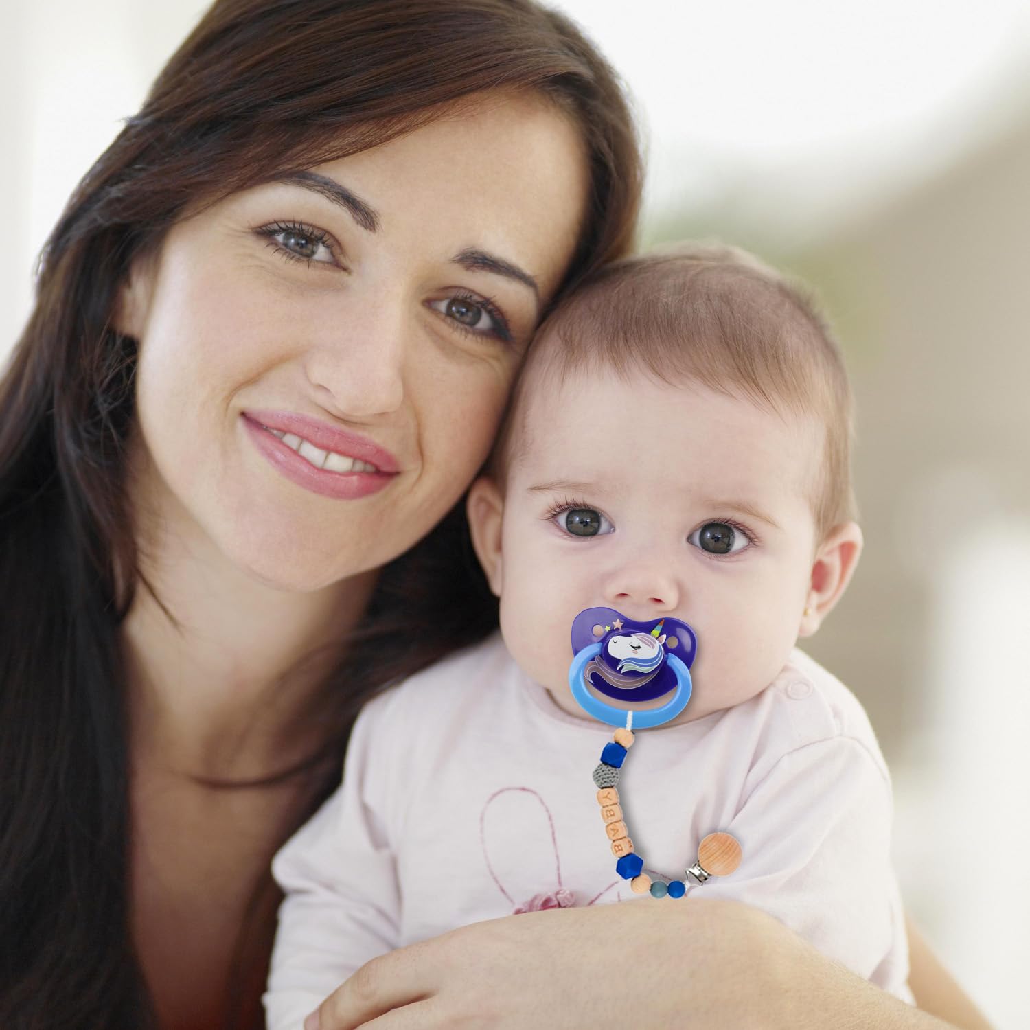Anemeeoke beech wood pacifier suspender clip in-pack emphasizes bulk value for caregivers.