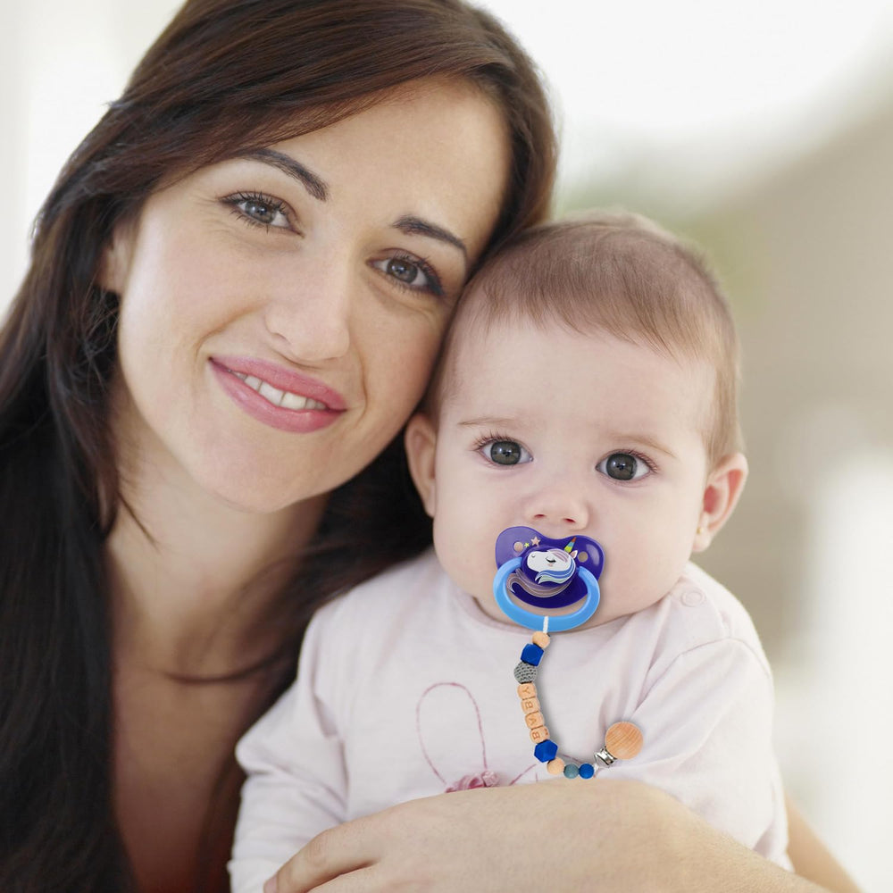 Anemeeoke beech wood pacifier suspender clip in-pack emphasizes bulk value for caregivers.