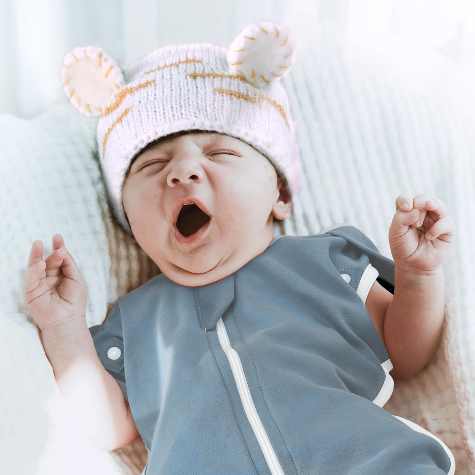 ANYEDDE transition-style swaddle in a compact package