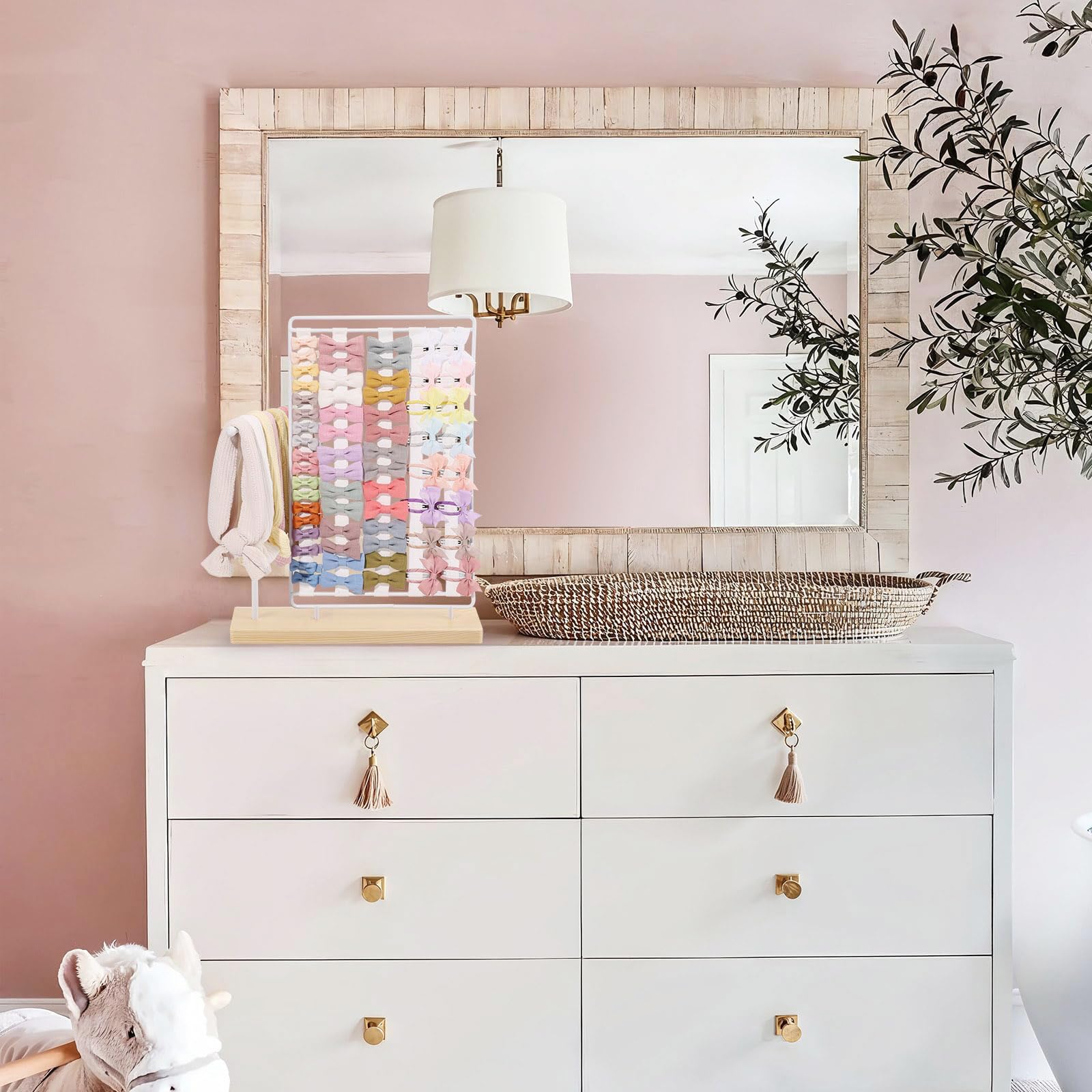 AOFLLU hair clips bows storage solution helps quick outfit planning.