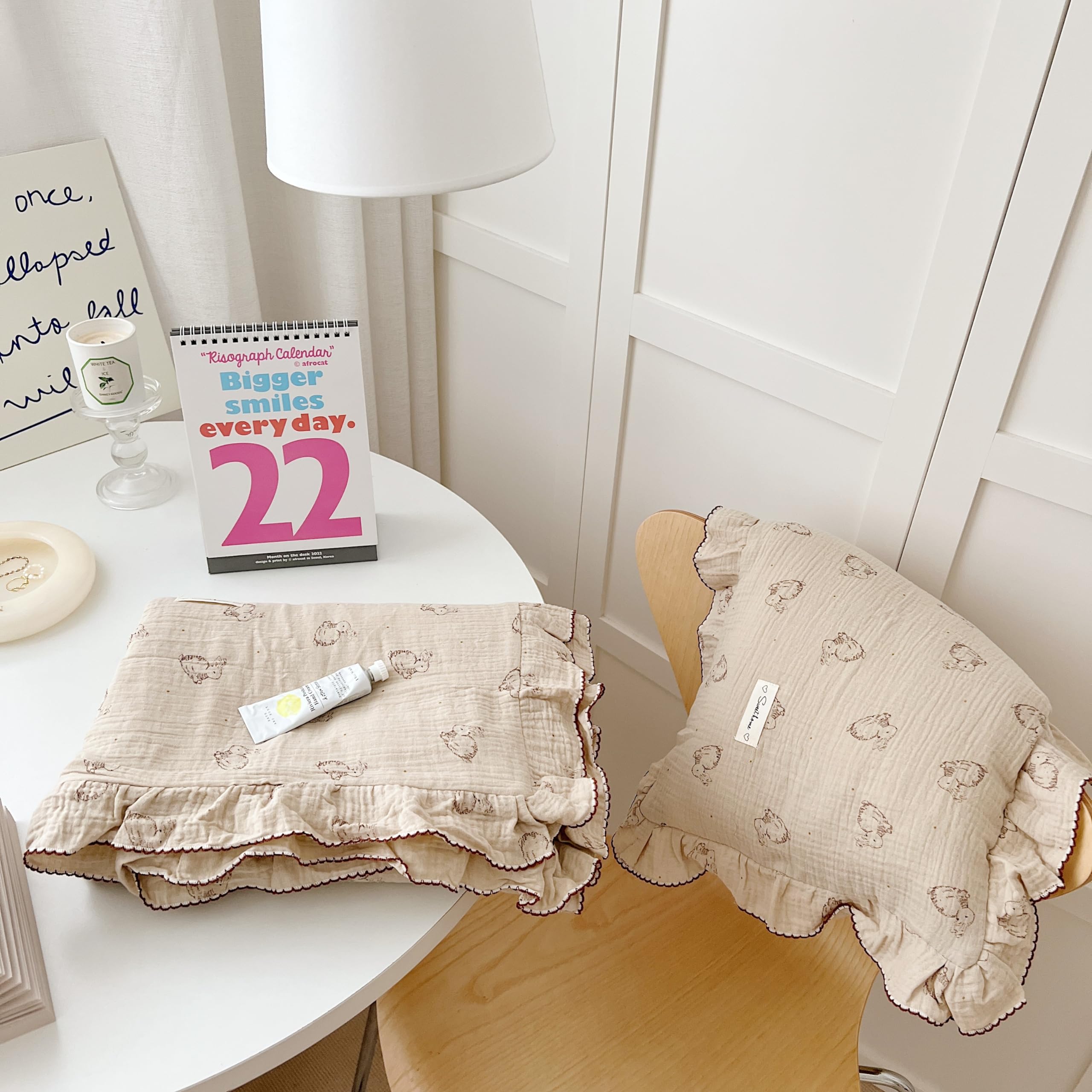 AOJIM Cute Rabbit pillowcase fabric care shot emphasizes machine washable convenience.