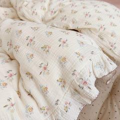 AOJIM crib-size duvet cover 47x59 fits standard cribs with ease.