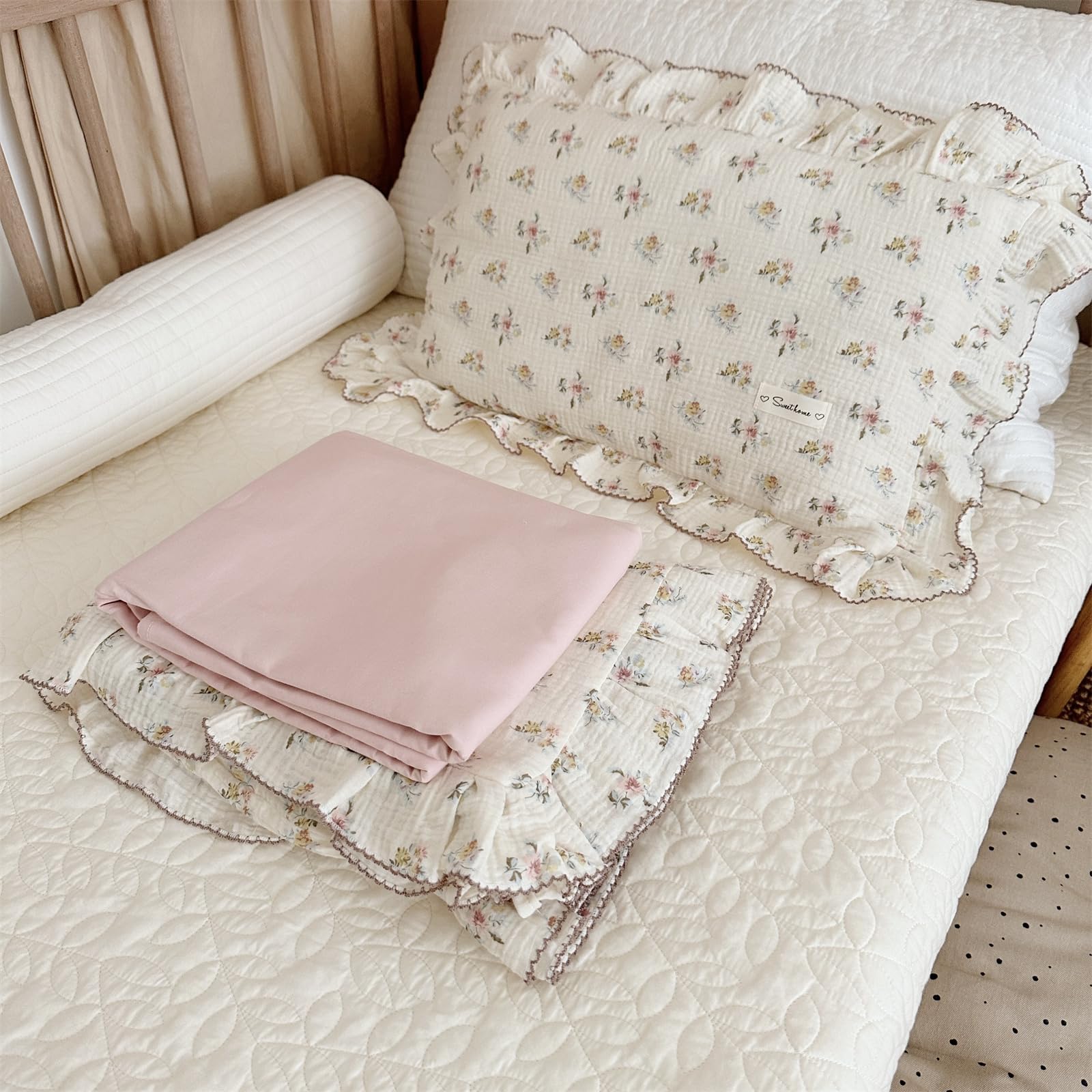 AOJIM Azalea-pattern Pillowcase in stroller—travel-friendly and lightweight