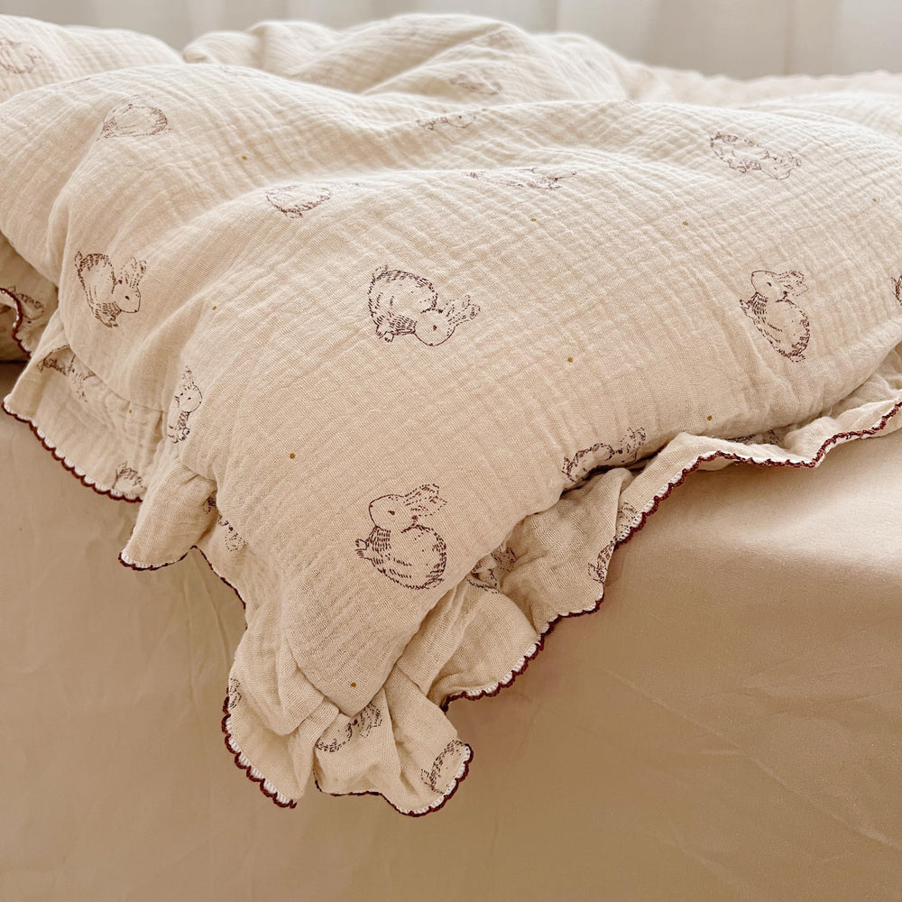 AOJIM Care: machine washable and easy to clean for busy parents.