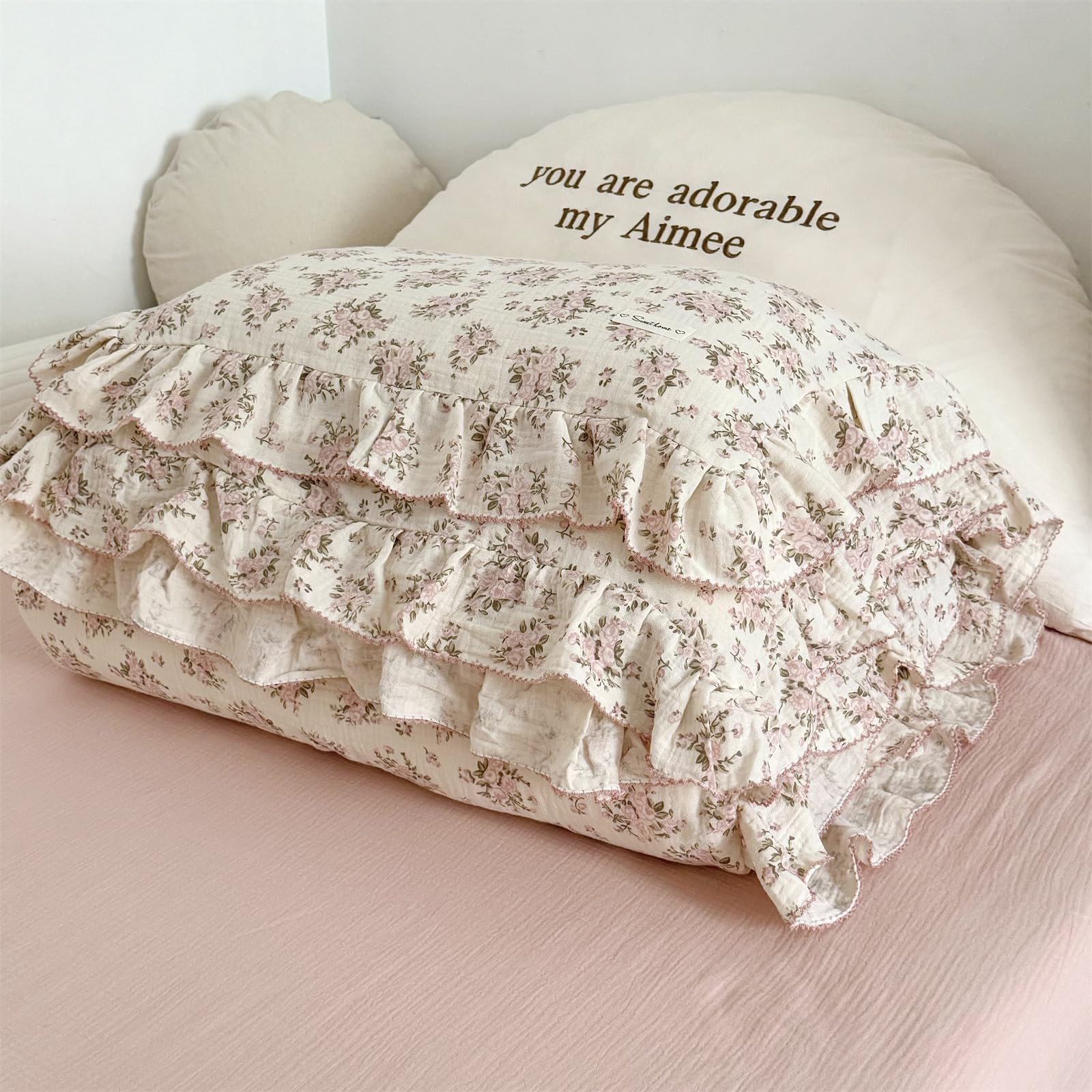 AOJIM travel-ready pillowcase stays lightweight and portable for on-the-go comfort.