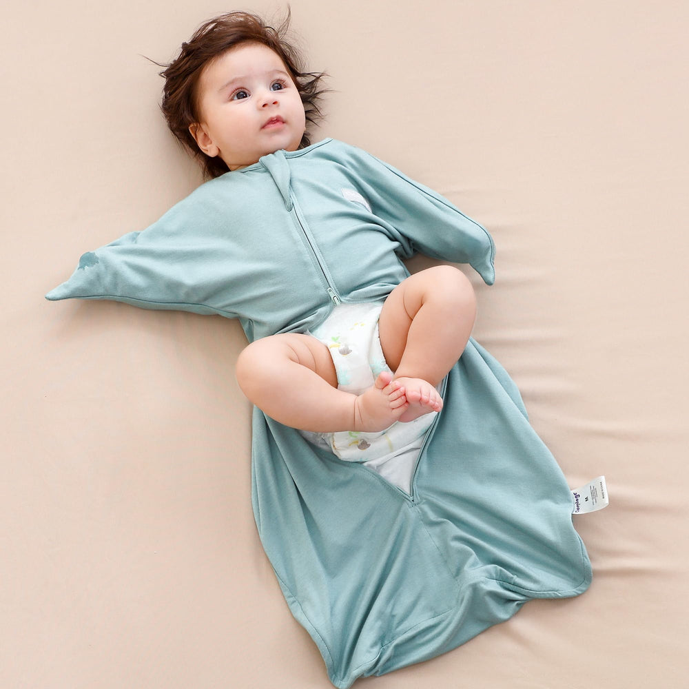 Aomloge PuppyPaws transition sleep sack suitable for 3-15 months