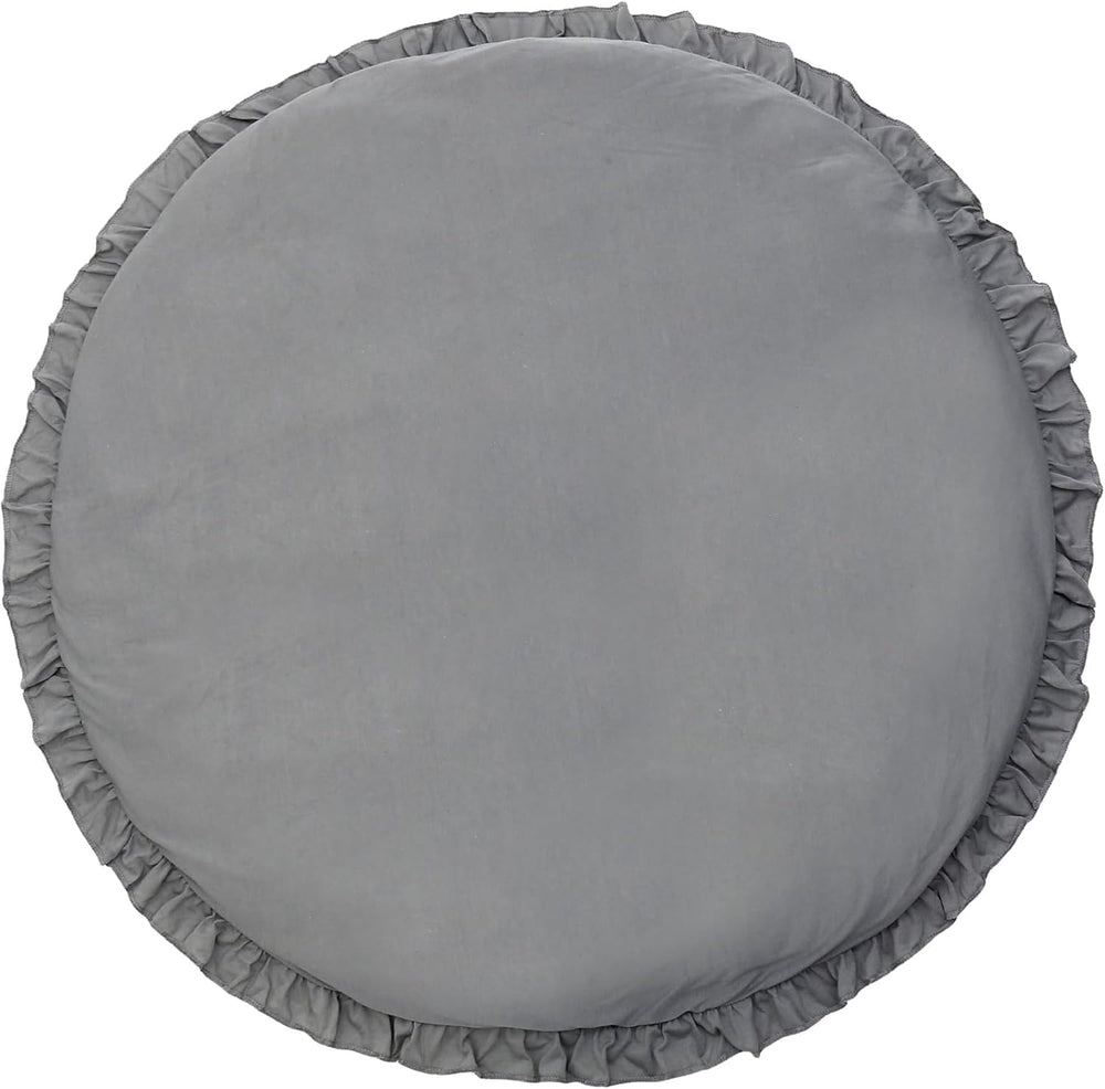 Apioiqa cotton-round-nursery-rug-decor-in-kids-room complements modern baby spaces.