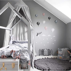Apioiqa cotton-round-nursery-rug-washable-cover enables easy cleanup after playtime.
