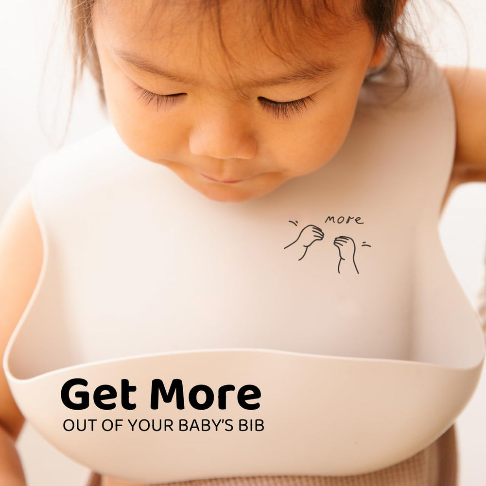 APLAINR silicone bib close up shows soft material and easy cleanup