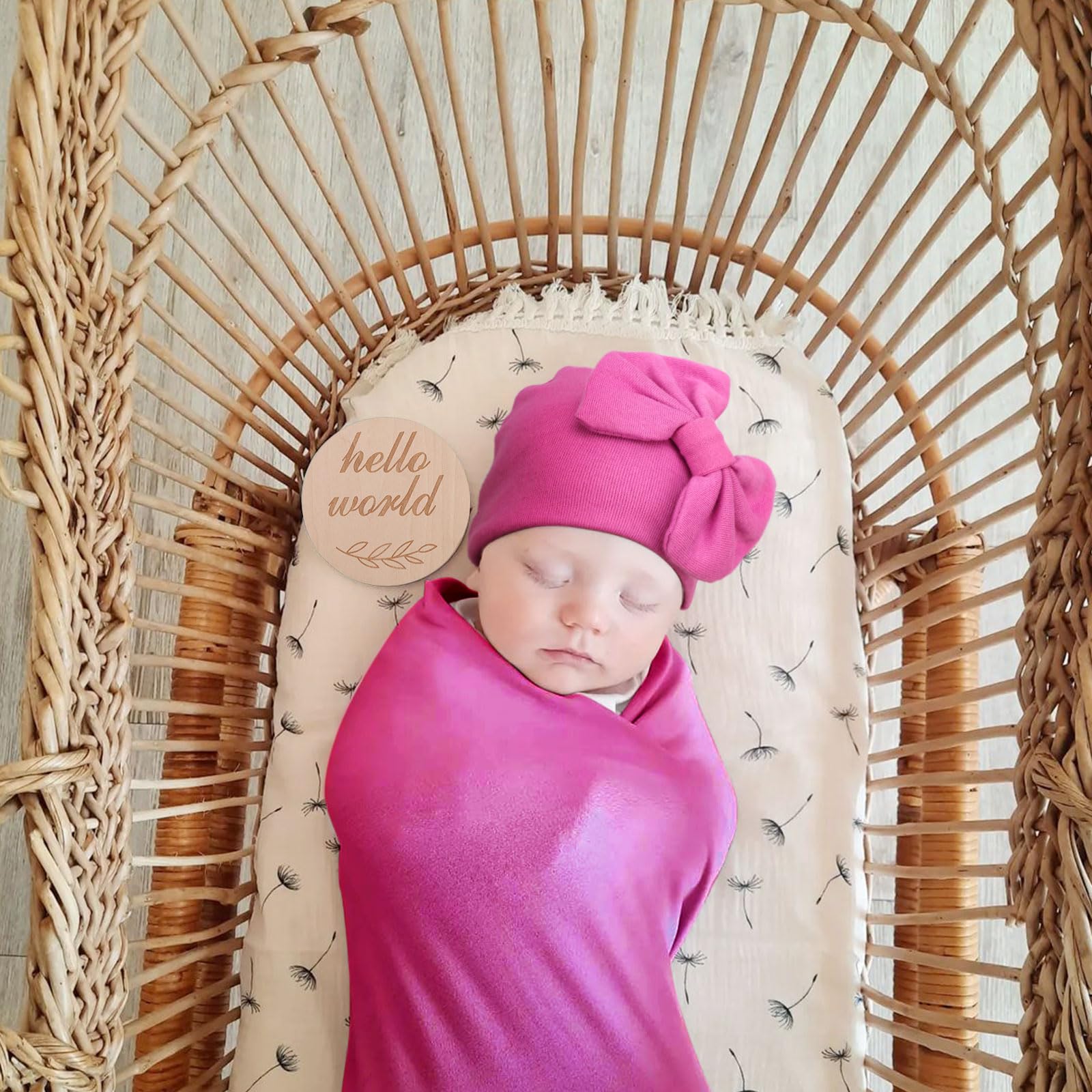 AQOKKA blanket set suitable for hospital-to-home transitions with breathable, gentle fabric.