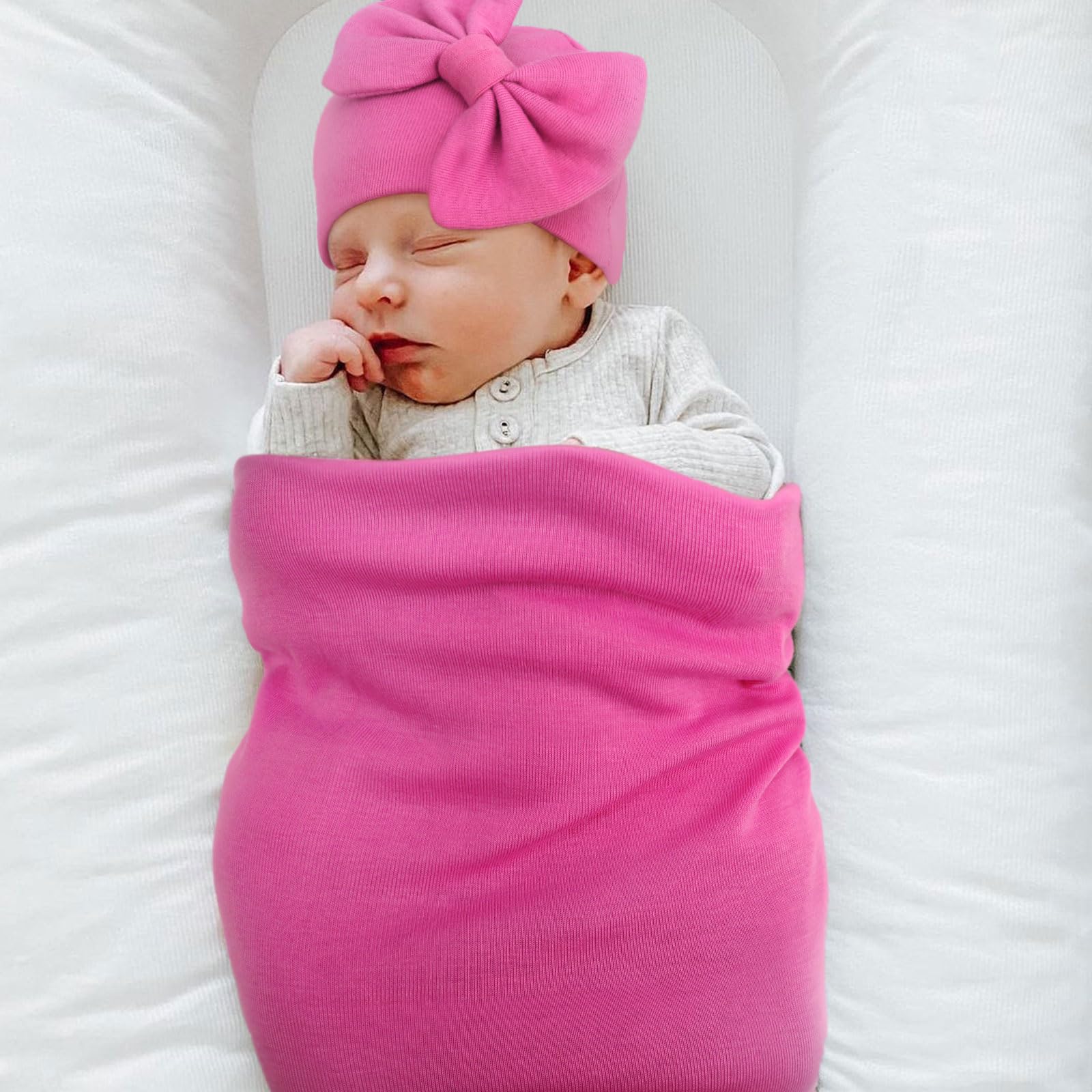 AQOKKA gift-set for newborns – registry-ready present for both boys and girls.