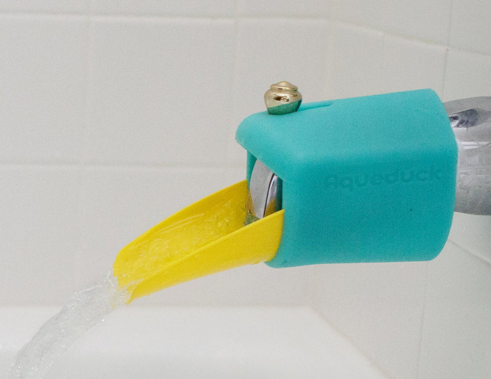 Aqueduck helps rinse toddler’s hair without bumping the head on the faucet