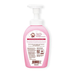 Arau Baby Foam Bottle Wash foamy action highlighted for quick, gentle bottle cleaning.