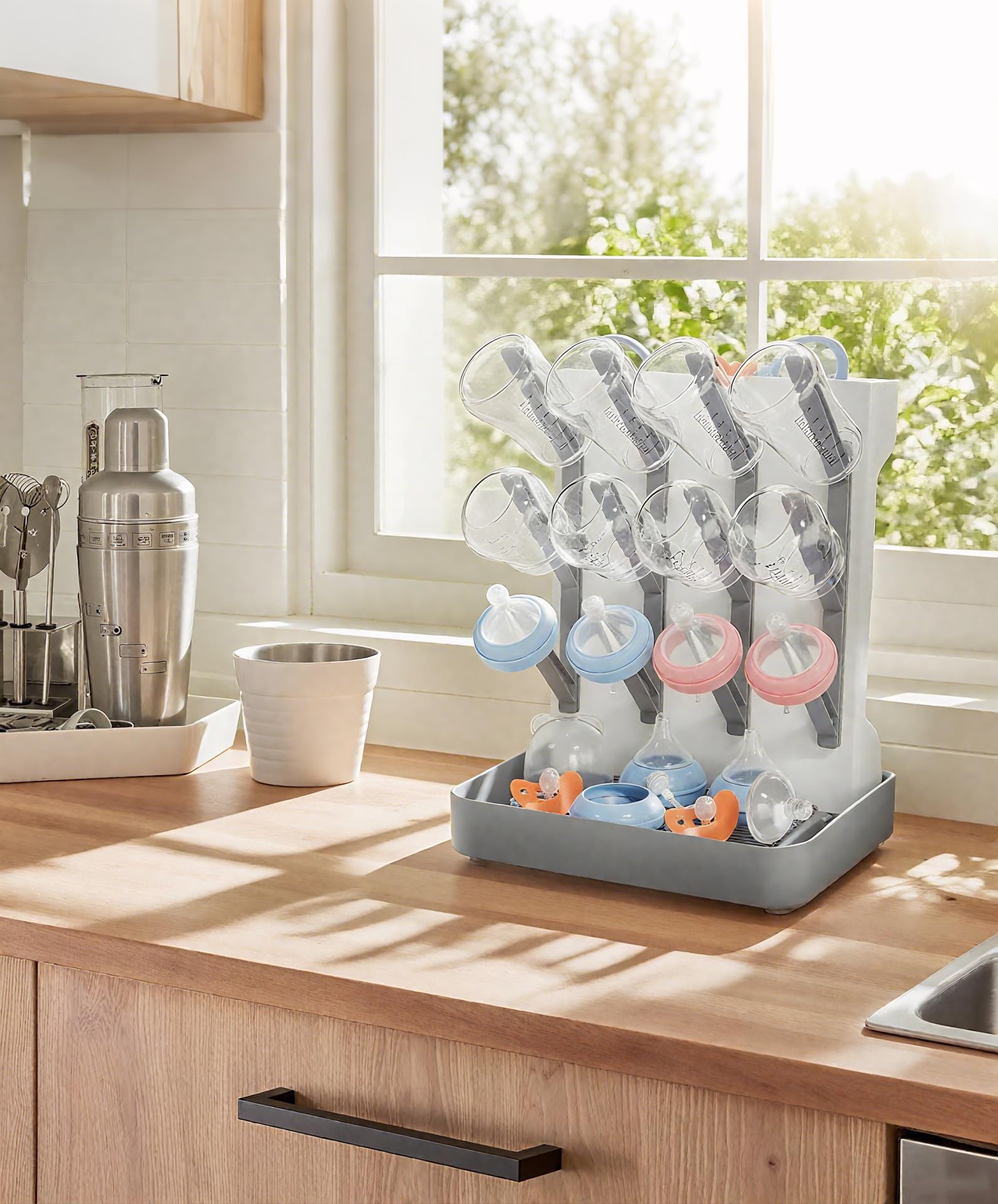 Ariseno dishwasher-safe components emphasize easy cleaning after busy feeding routines.