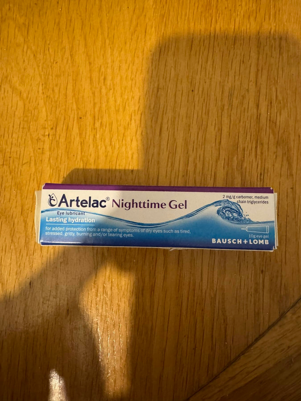 Artelac Nightime Gel product shot in clean clinical setting