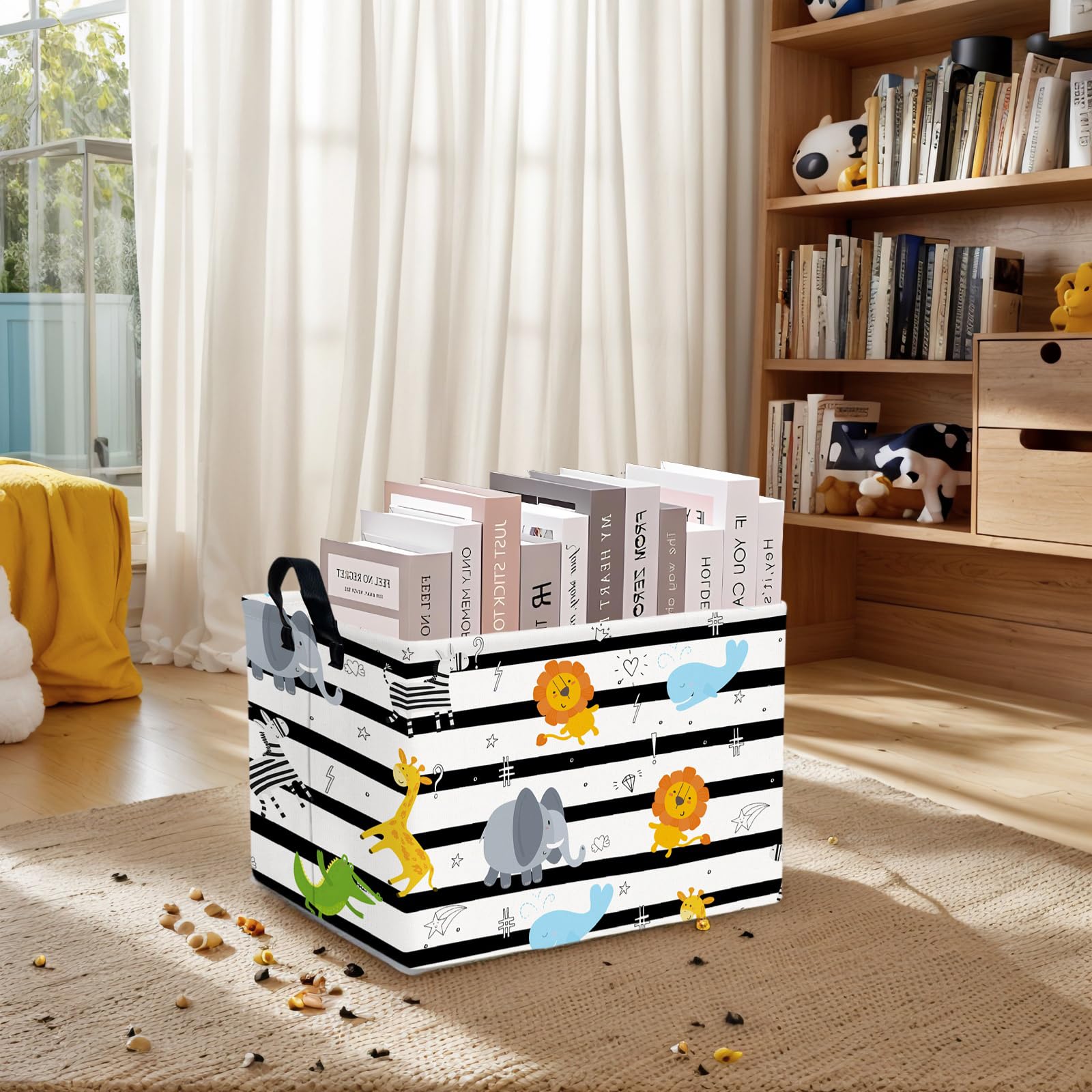 ASKETAM Jungle basket washable material simplifies spill cleanup.