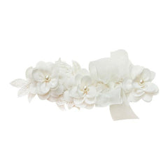 Asphinien lace headband with elastic band stays secure during daily wear.